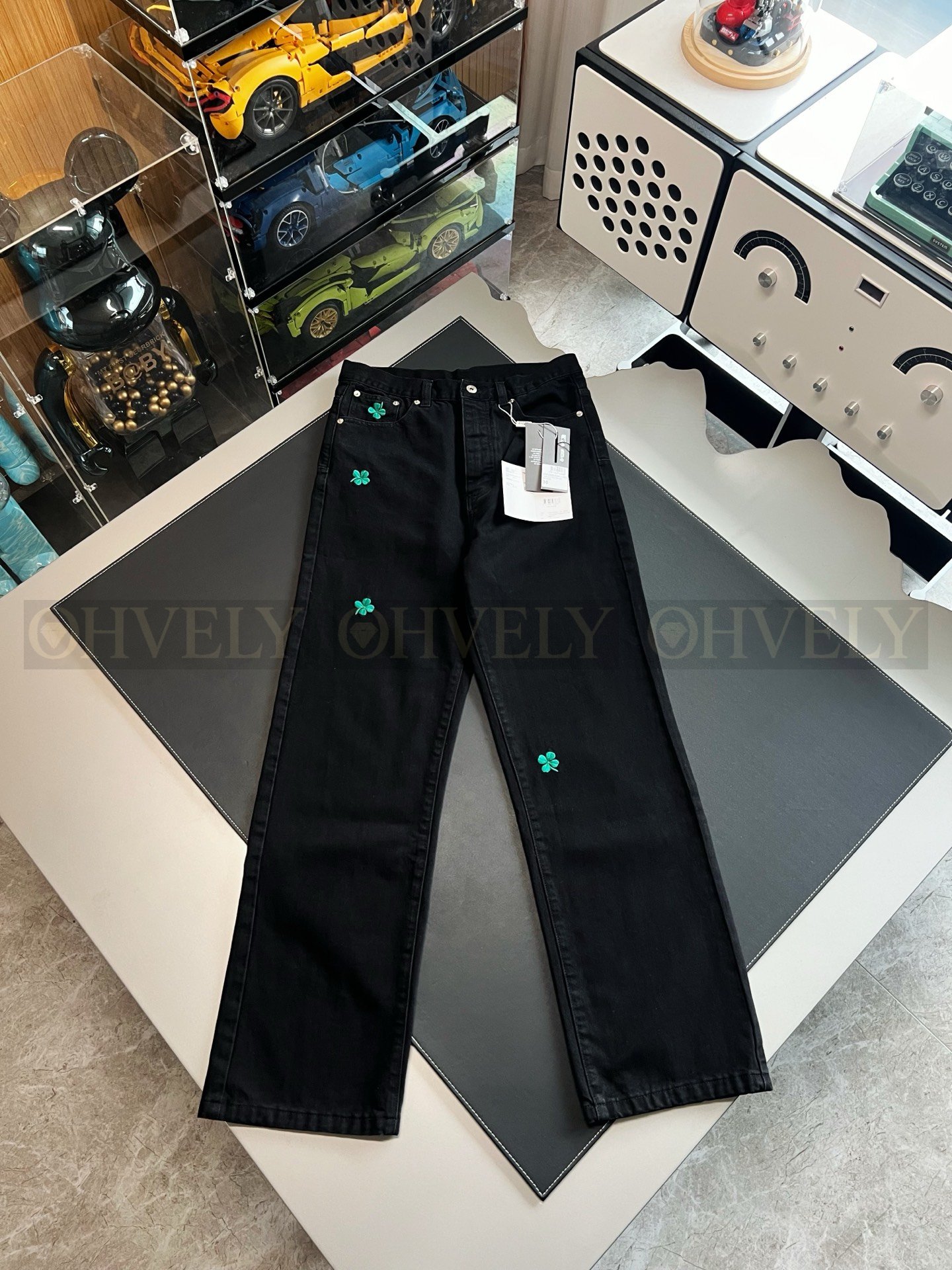 【 ZP버전 】클로버 자수 블랙 데님 팬츠 상품 썸네일