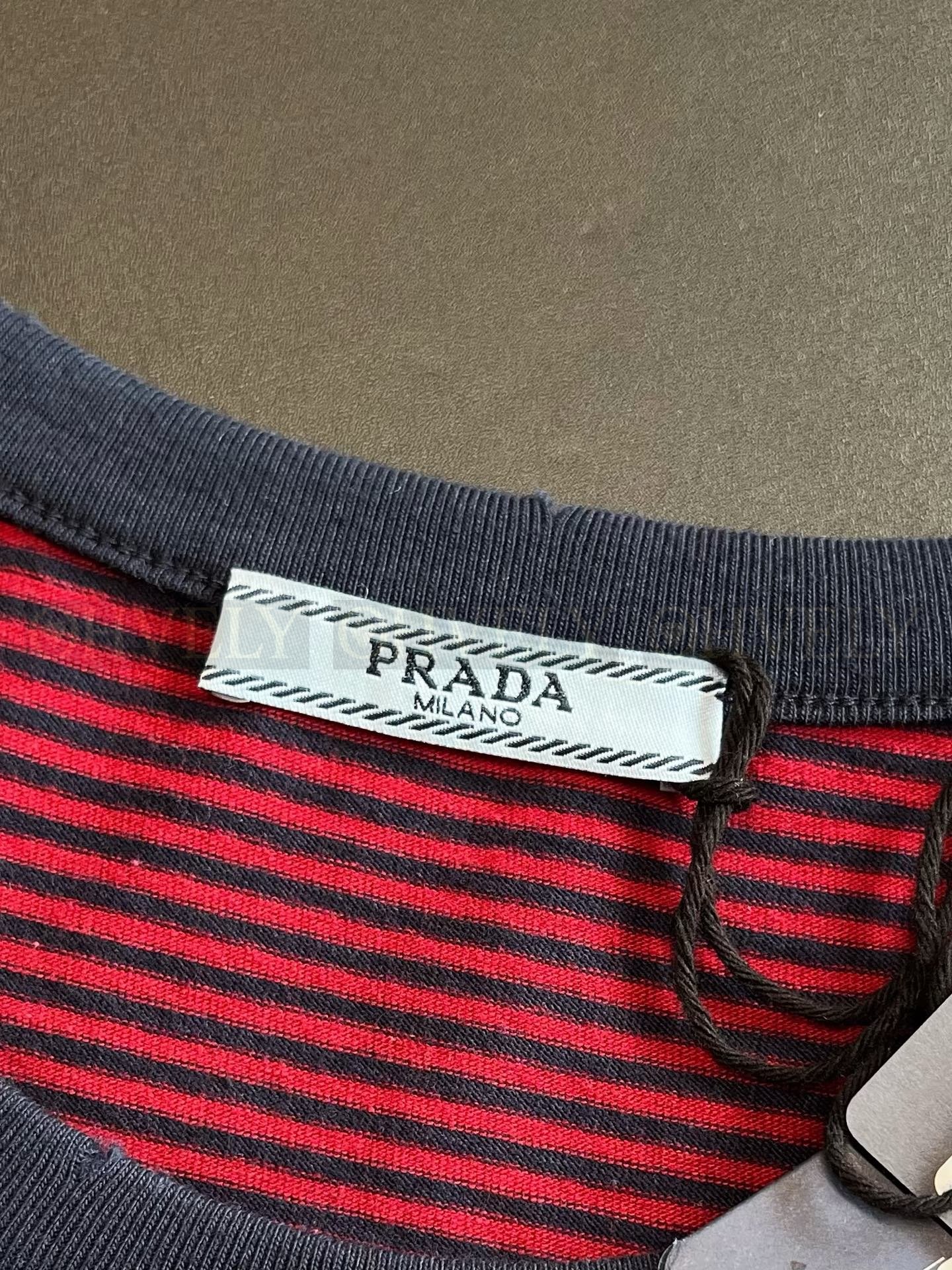 【 ZP버전 】프라다 Prada 스트라이프 코튼 티셔츠 상품 썸네일