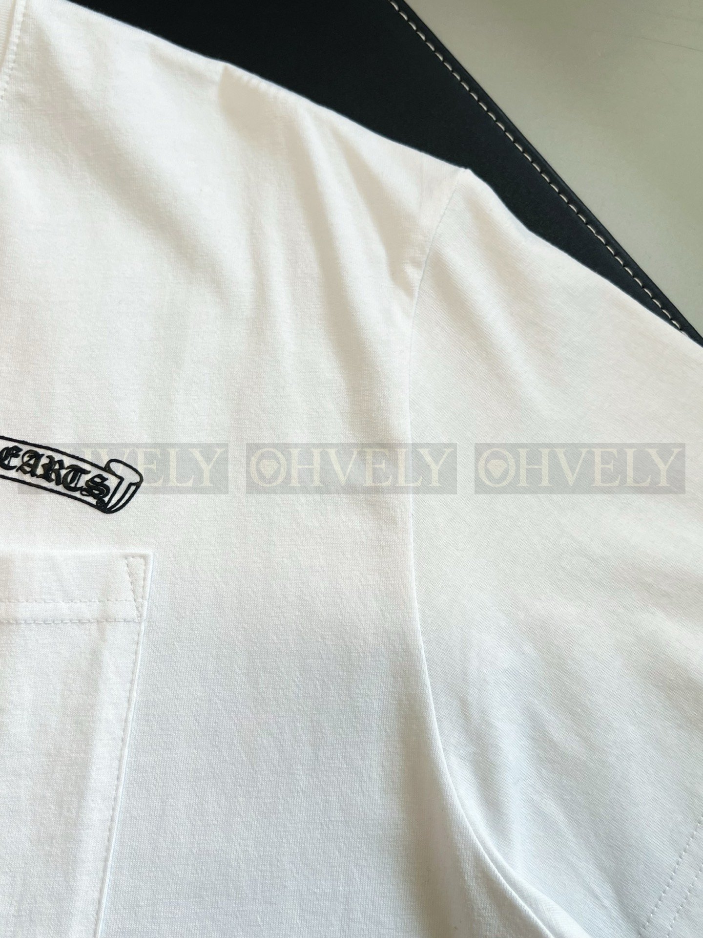 【 ZP버전 】크롬하츠 Chrome Hearts 형광 호스슈 포켓 반팔 티셔츠 상품 썸네일