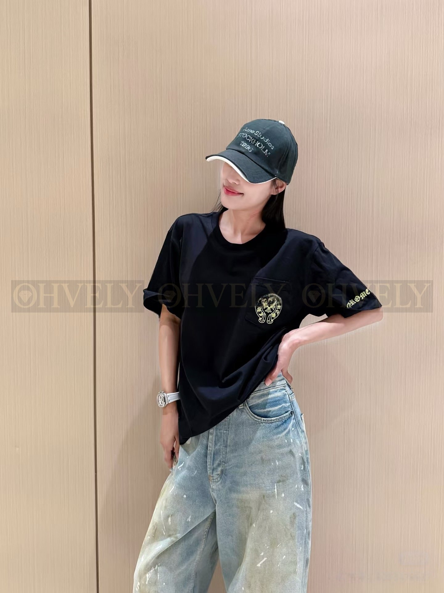 【 ZP버전 】크롬하츠 Chrome Hearts 네온 호스슈 포켓 반팔 티셔츠 상품 썸네일