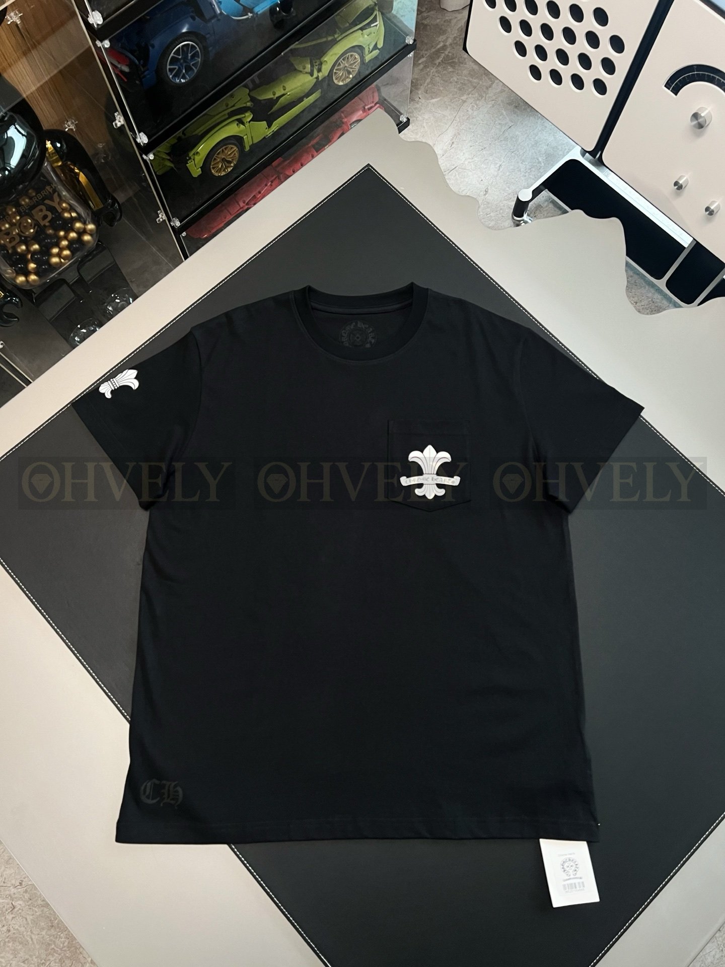 【 ZP버전 】크롬하츠 Chrome Hearts BS 플뢰르 포켓 반팔 티셔츠 상품 썸네일