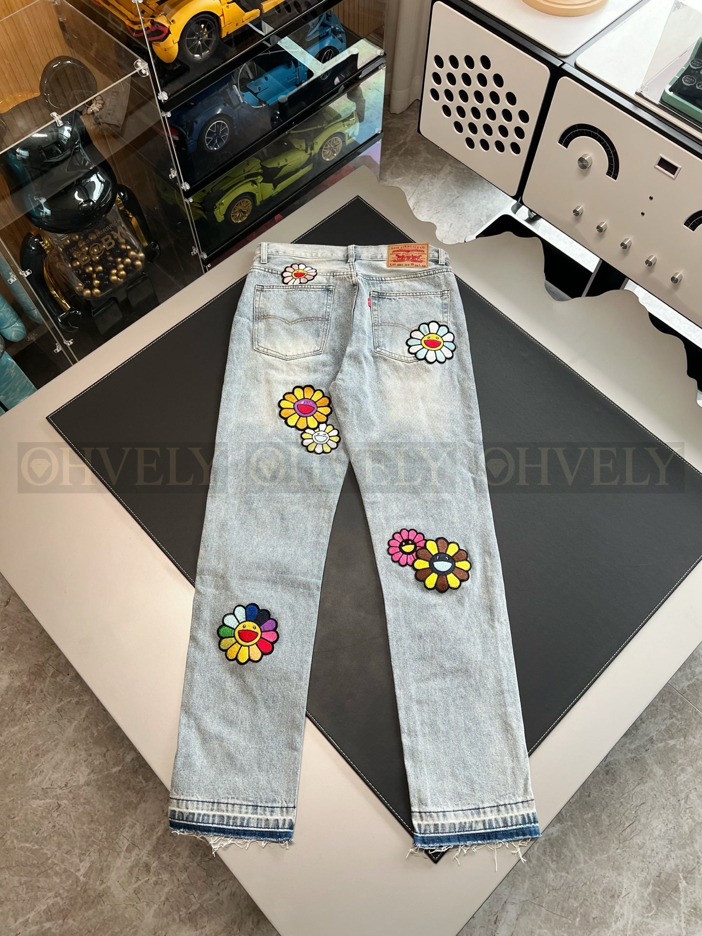 【 ZP버전 】크롬하츠 Chrome Hearts 무라카미 다카시 플라워 자수 빈티지 데님 팬츠 상품 썸네일