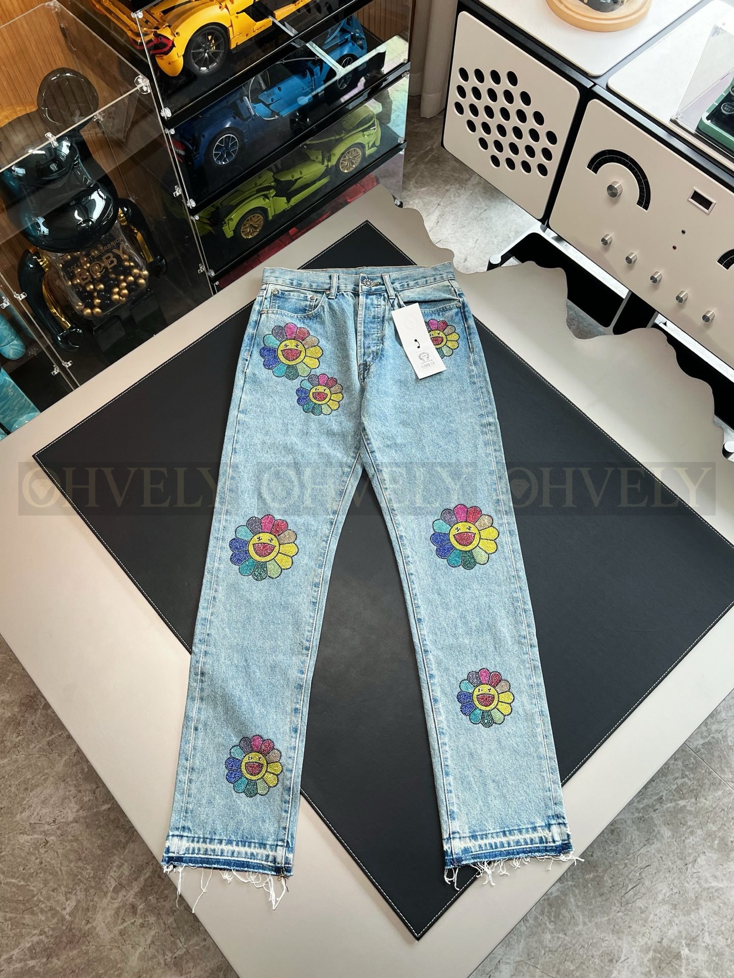 【 ZP버전 】크롬하츠 Chrome Hearts 무라카미 다카시 라인스톤 플라워 빈티지 데님 팬츠 상품 썸네일