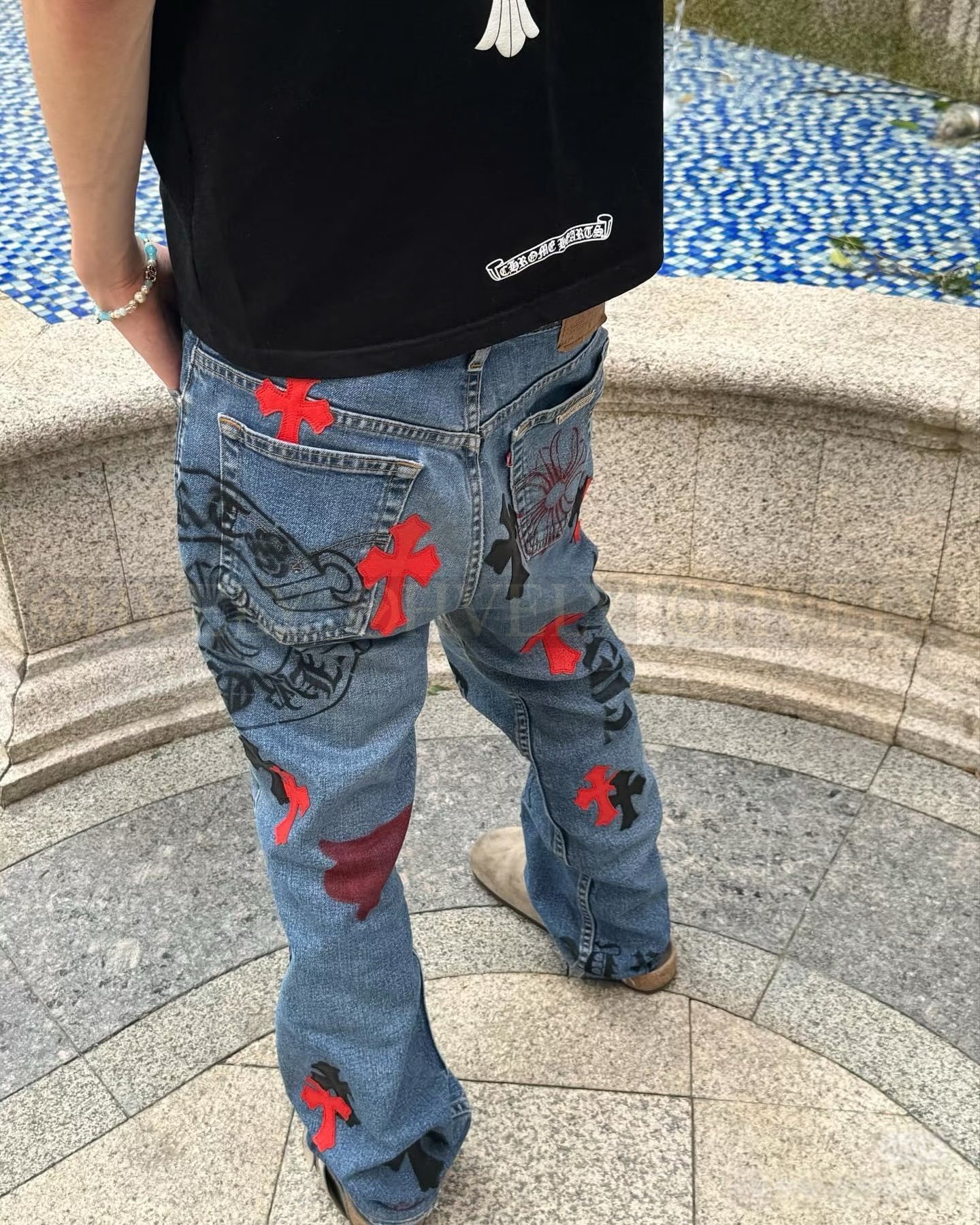 【 ZP버전 】크롬하츠 Chrome Hearts 블랙 레드 멀티 크로스 패치 빈티지 데님 팬츠 상품 썸네일