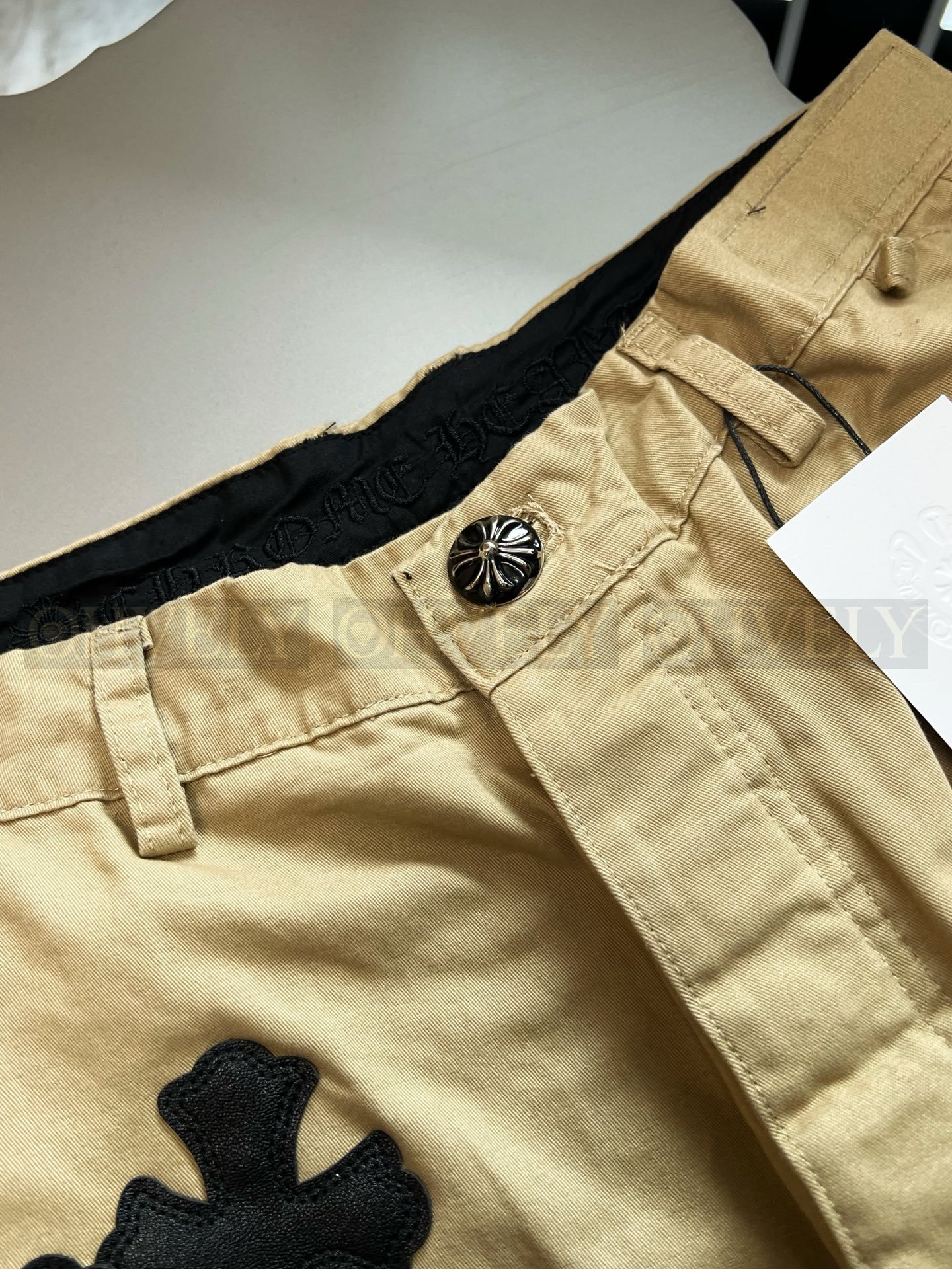 【 ZP버전 】크롬하츠 Chrome Hearts 카키 블랙 멀티 크로스 패치 워크 팬츠 상품 썸네일