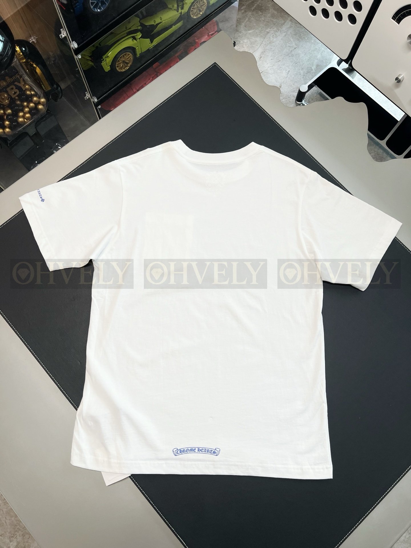 【 ZP버전 】크롬하츠 Chrome Hearts 넥 로고 포켓 반팔 티셔츠 상품 썸네일