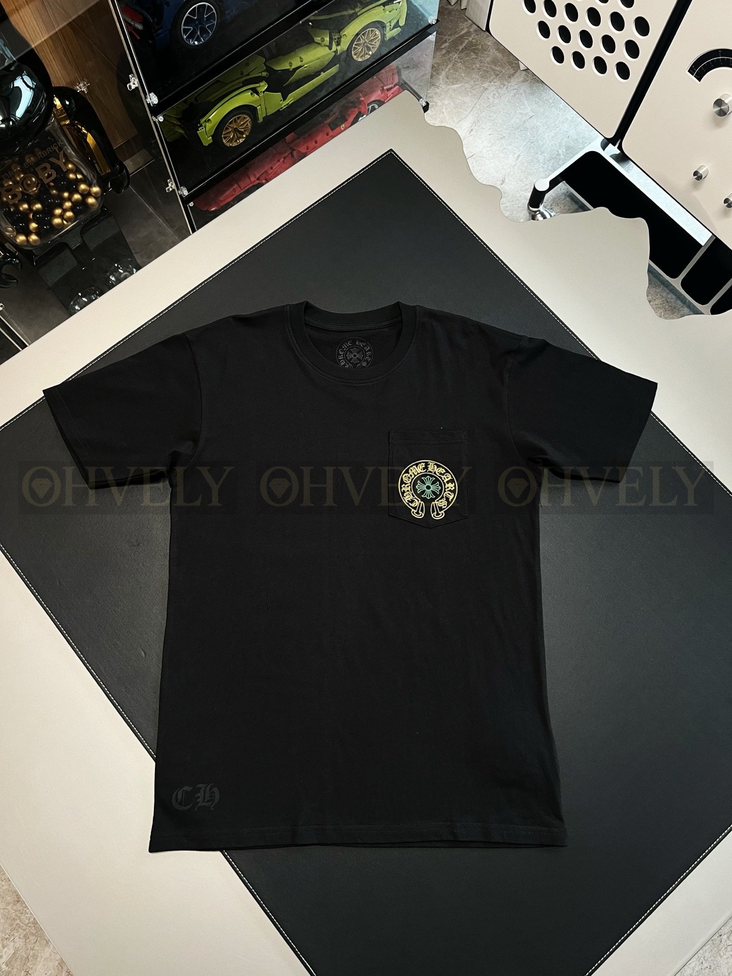 【 ZP버전 】크롬하츠 Chrome Hearts 베이징 한정 홀스슈 로고 포켓 티셔츠 블랙 상품 썸네일