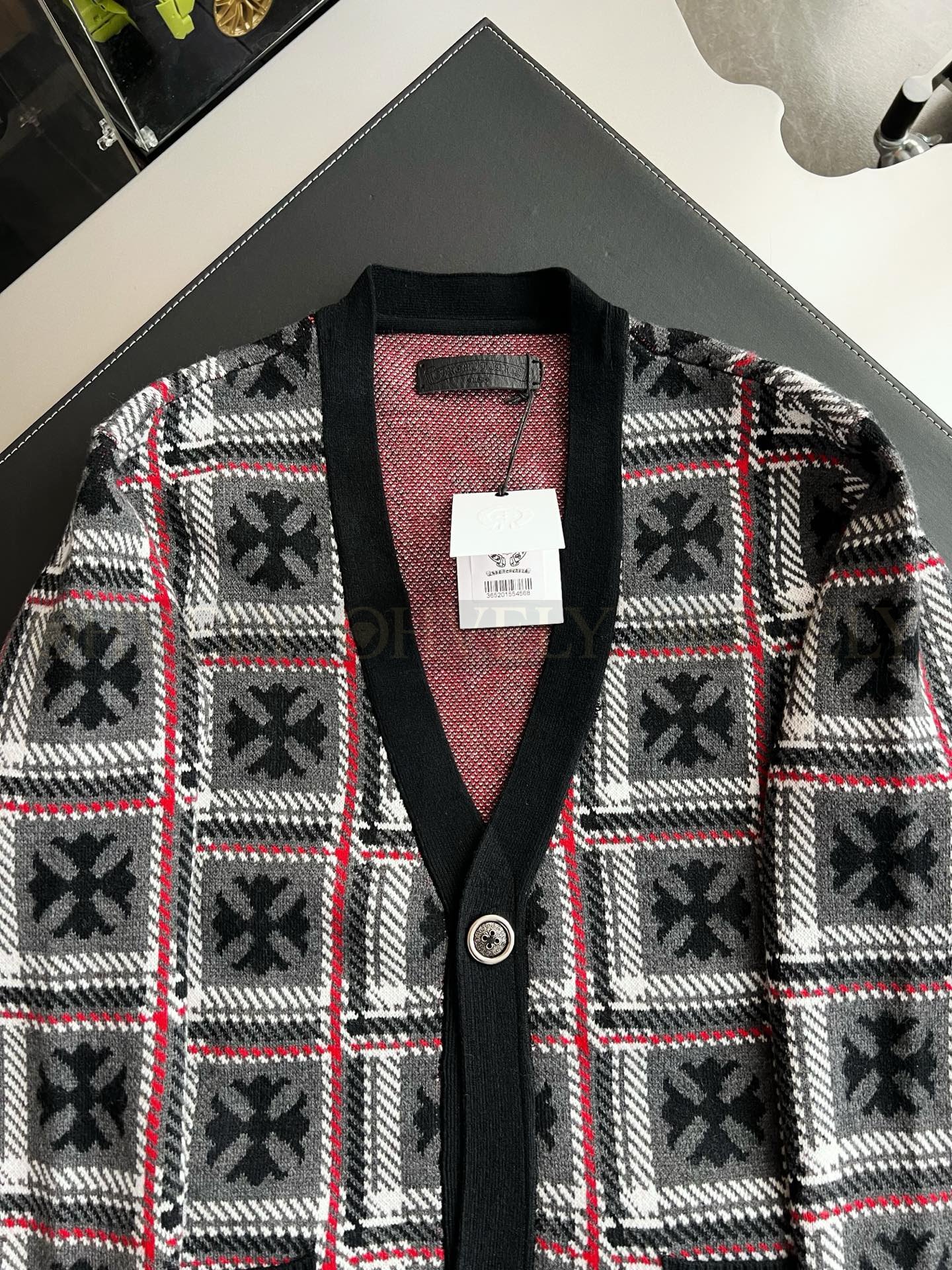 【 ZP버전 】크롬하츠 Chrome Hearts 체크 인터샤 크로스 패치 가디건 상품 썸네일
