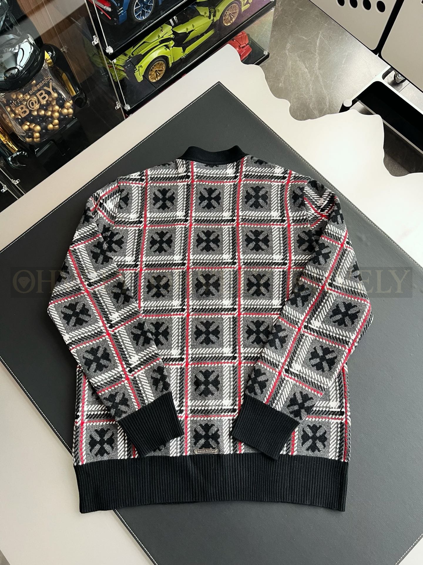 【 ZP버전 】크롬하츠 Chrome Hearts 체크 인터샤 크로스 패치 가디건 상품 썸네일