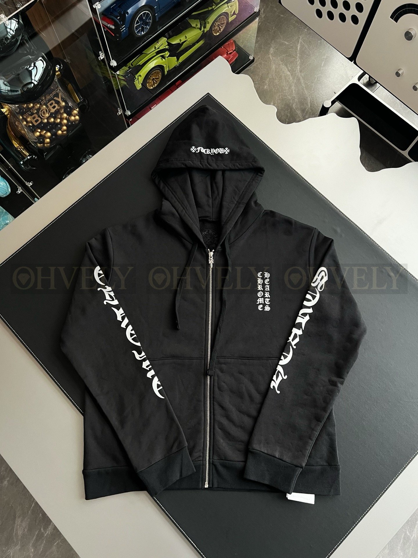 【 ZP버전 】크롬하츠 Chrome Hearts 클래식 암 스크립트 로고 지퍼 후드 집업 상품 썸네일