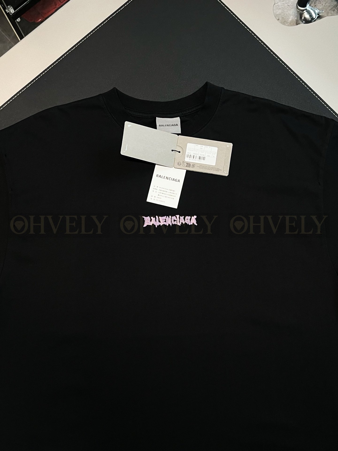 【 ZP버전 】발렌시아가 Balenciaga 핑크 로고 자수 티셔츠 블랙 상품 썸네일