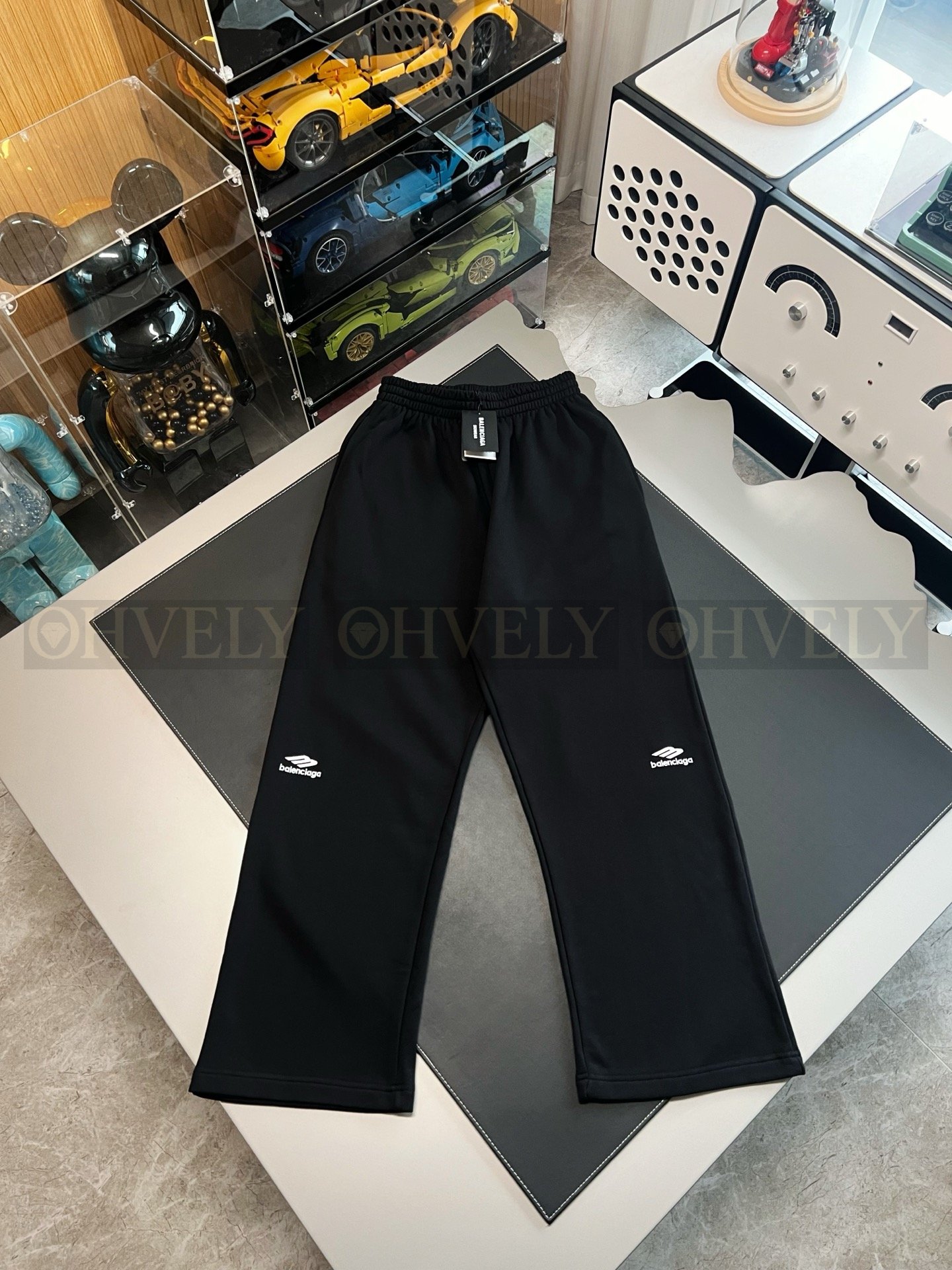 【 ZP버전 】발렌시아가 Balenciaga 3B 스포츠 아이콘 로고 자수 트랙 팬츠 블랙 상품 썸네일
