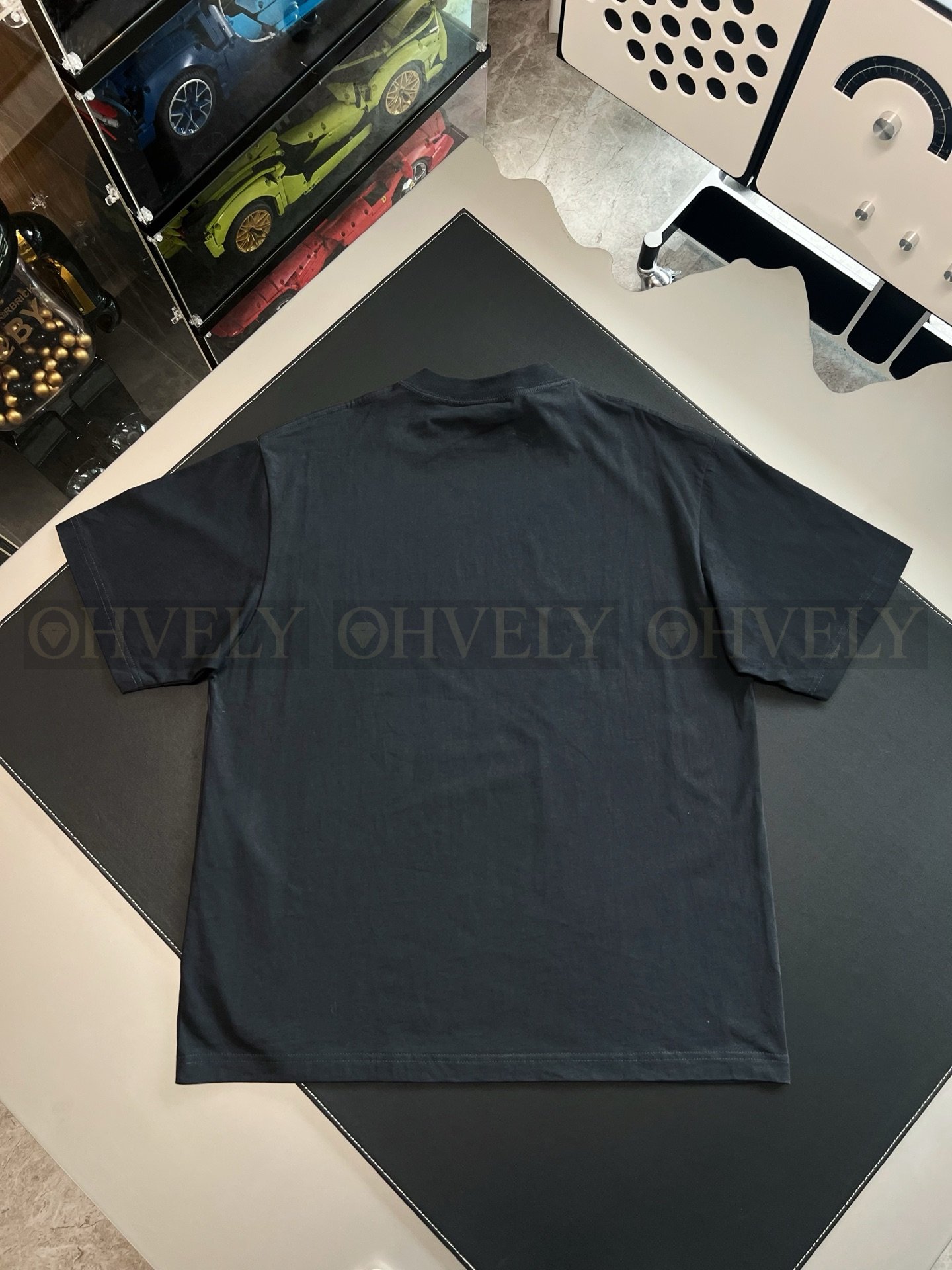 【 ZP버전 】발렌시아가 Balenciaga 엠블럼 로고 워싱 반팔 티셔츠 다크 그레이 상품 썸네일