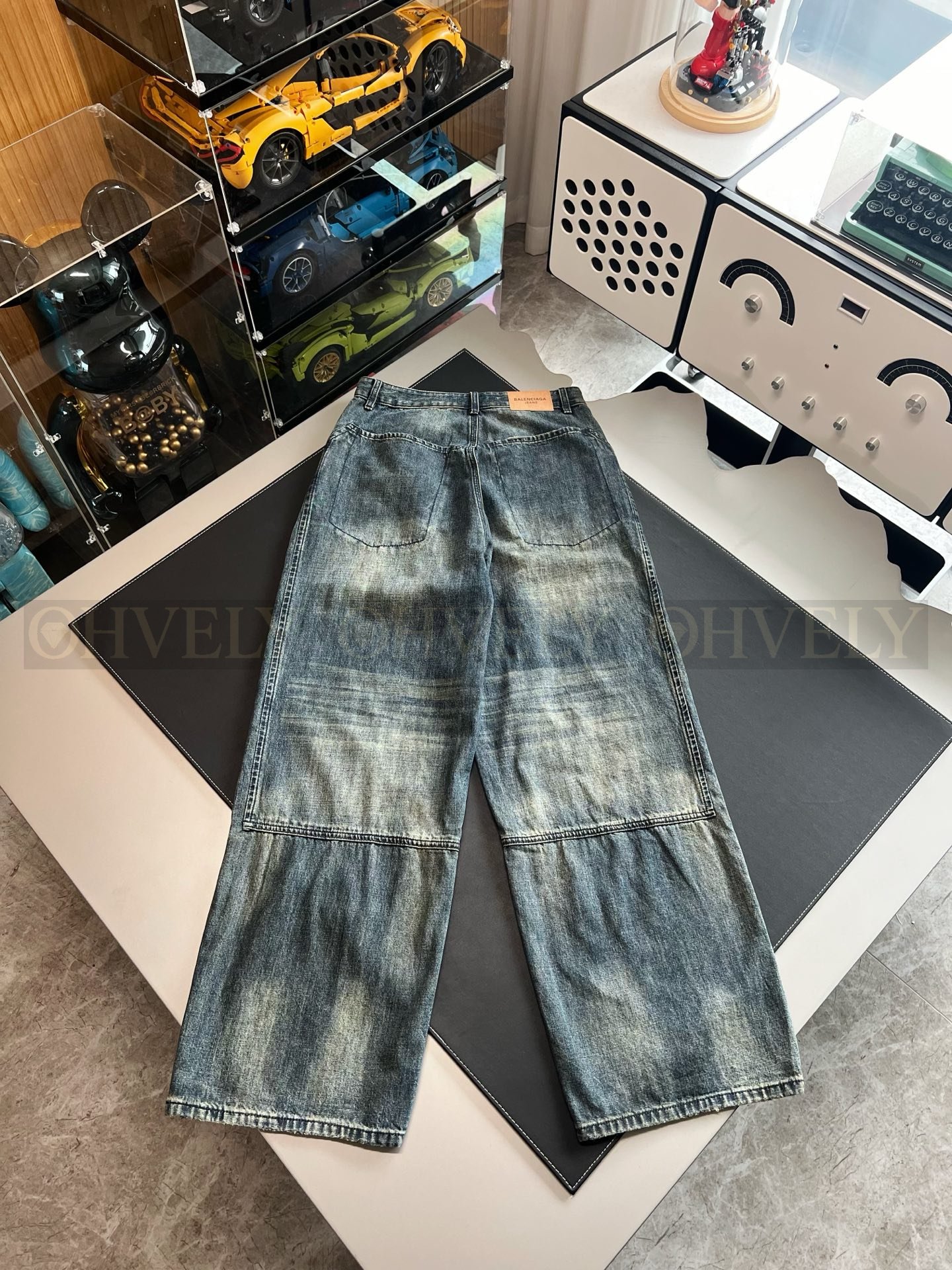 【 ZP버전 】발렌시아가 Balenciaga 고딕 로고 아플리케 빈티지 워싱 데님 팬츠 상품 썸네일