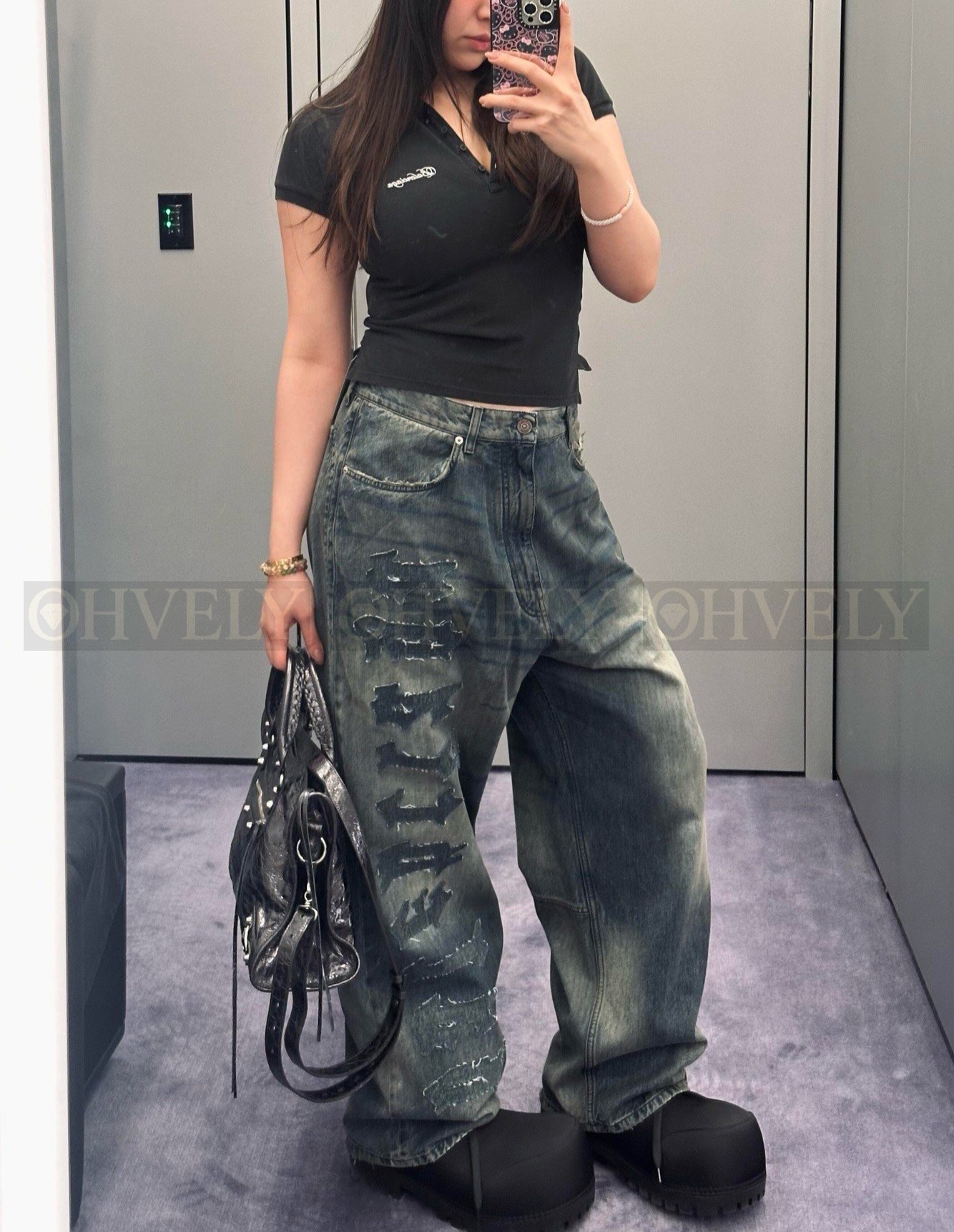 【 ZP버전 】발렌시아가 Balenciaga 고딕 로고 아플리케 빈티지 워싱 데님 팬츠 상품 썸네일