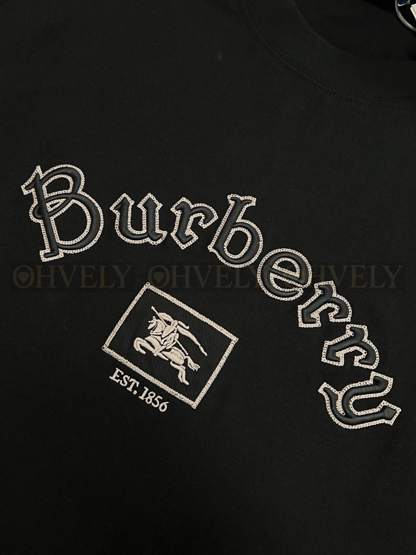 【 ZP버전 】버버리 Burberry 고딕 로고 자수 면 티셔츠 상품 썸네일
