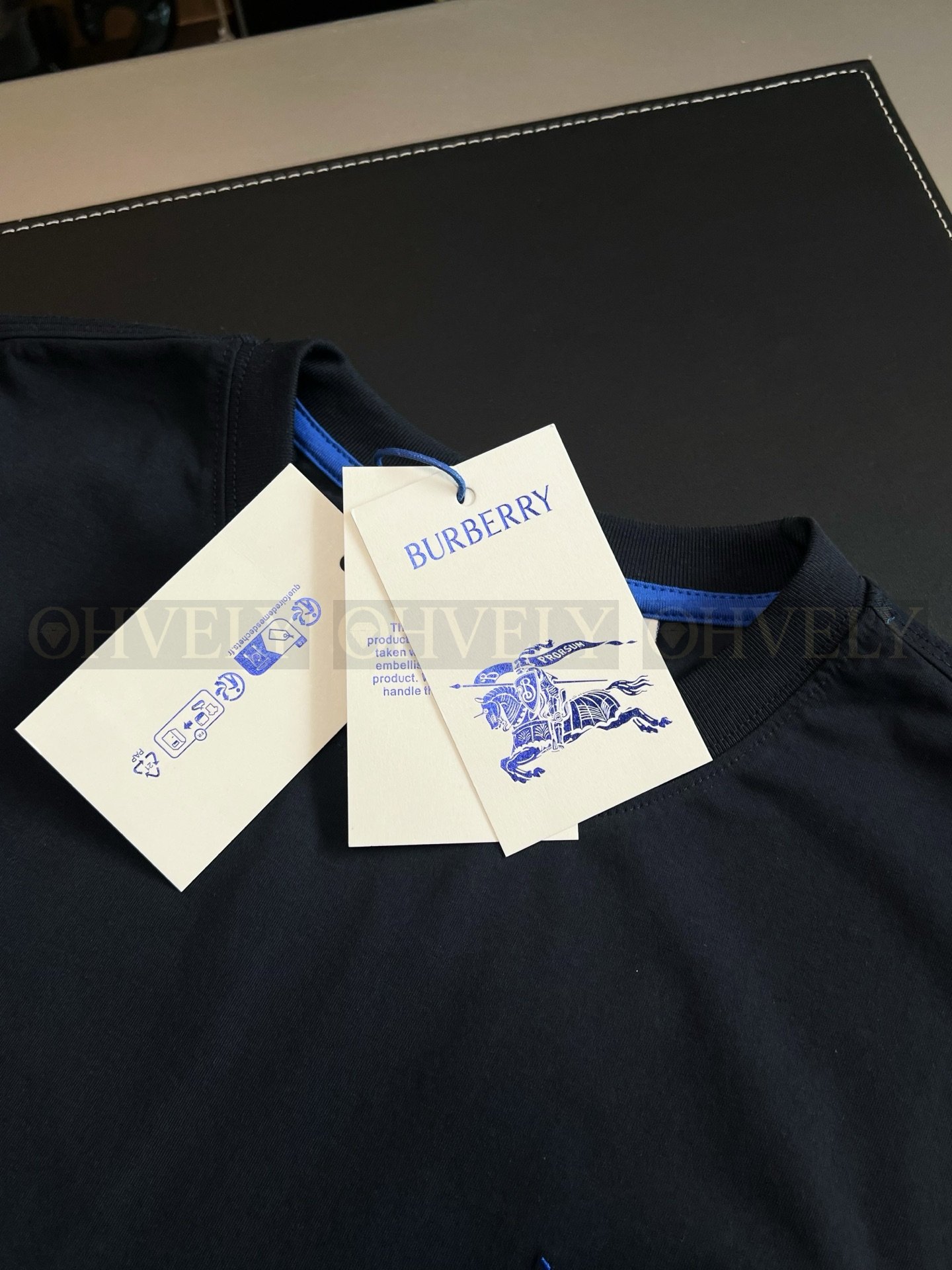 【 ZP버전 】버버리 Burberry 에콰스트리안 나이트 디자인(EKD) 자수 면 티셔츠 상품 썸네일