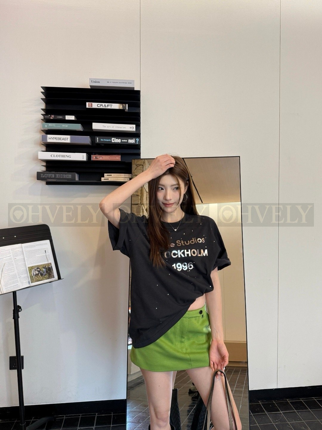 【 ZP버전 】아크네 스튜디오 Acne Studios 스톡홀름 1996 라인스톤 로고 티셔츠 상품 썸네일
