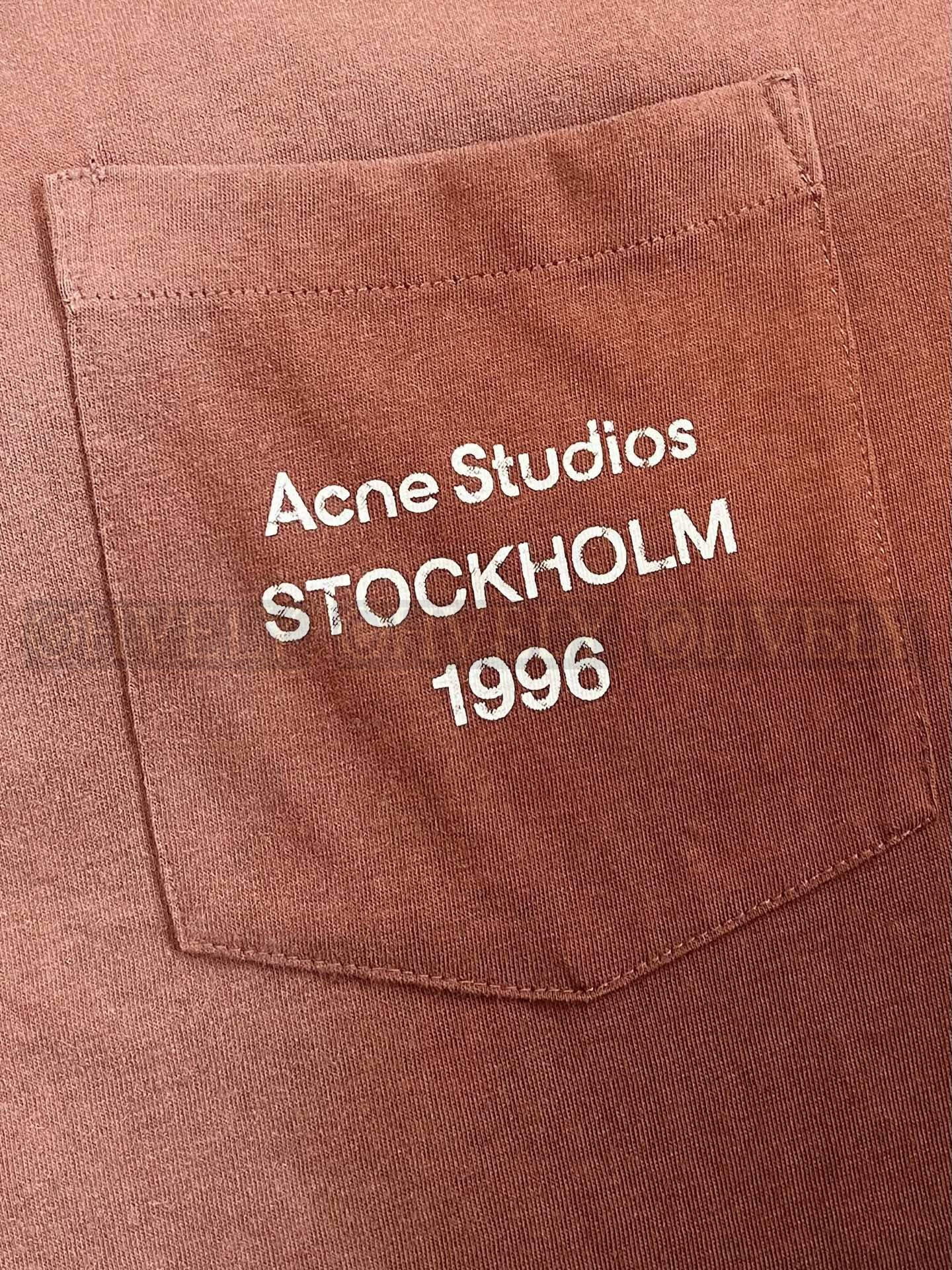【 ZP버전 】아크네 스튜디오 Acne Studios 스톡홀름 1996 포켓 로고 티셔츠 상품 썸네일
