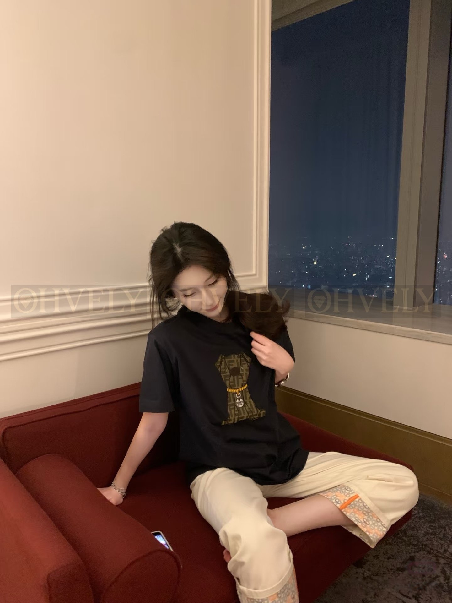 【 ZP버전 】펜디 Fendi 도그 패치 자수 코튼 티셔츠 상품 썸네일
