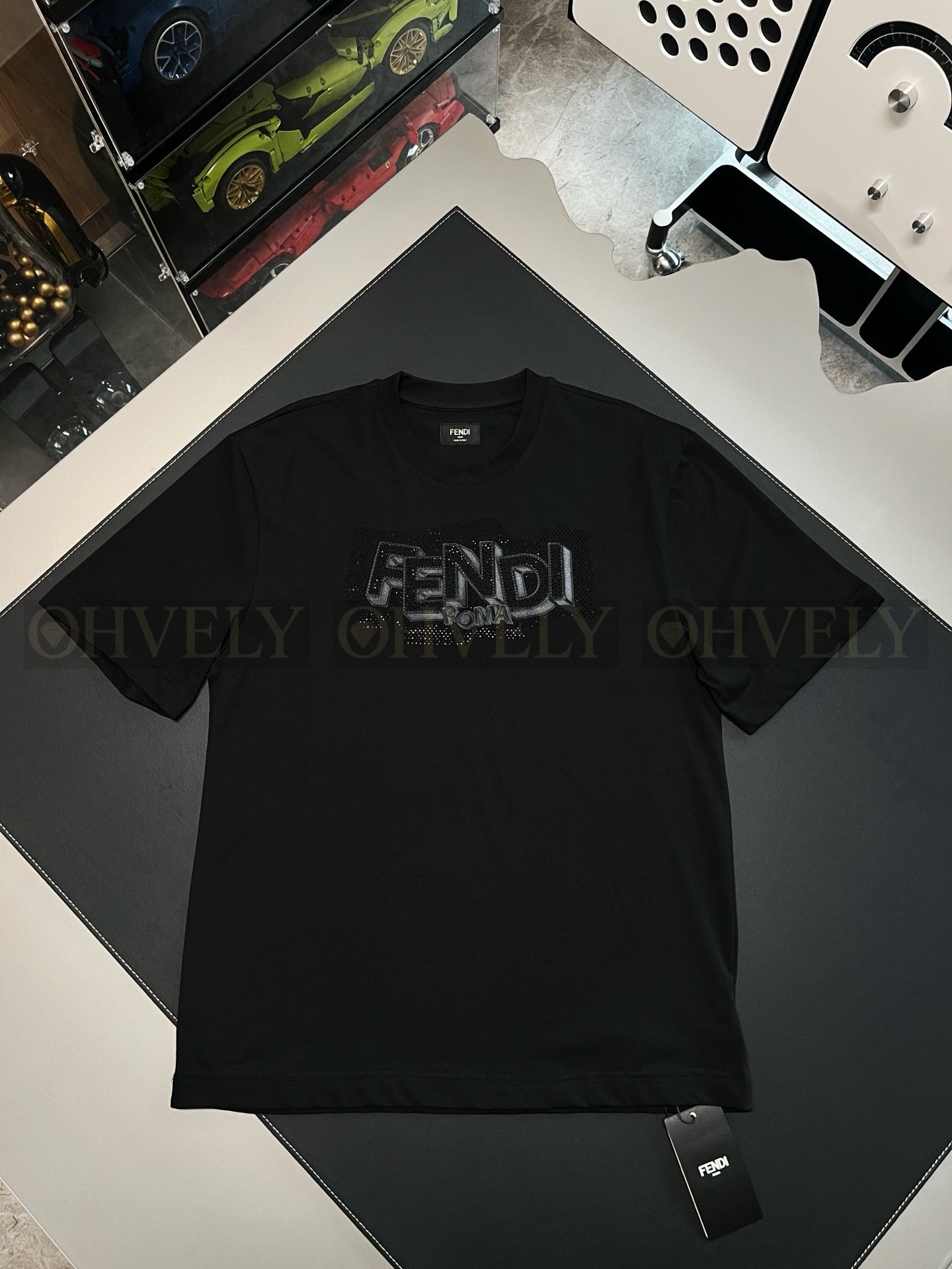 【 ZP버전 】펜디 Fendi 로마 라인스톤 자수 코튼 티셔츠 상품 썸네일