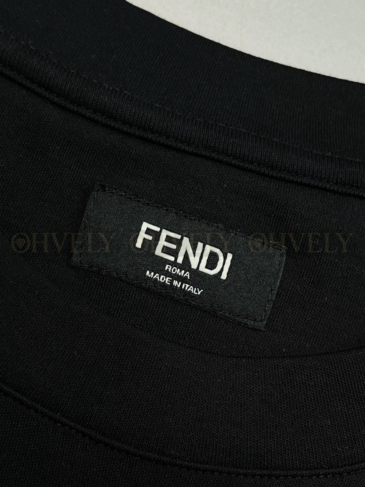 【 ZP버전 】펜디 Fendi FF 로고 코듀로이 패치 티셔츠 상품 썸네일
