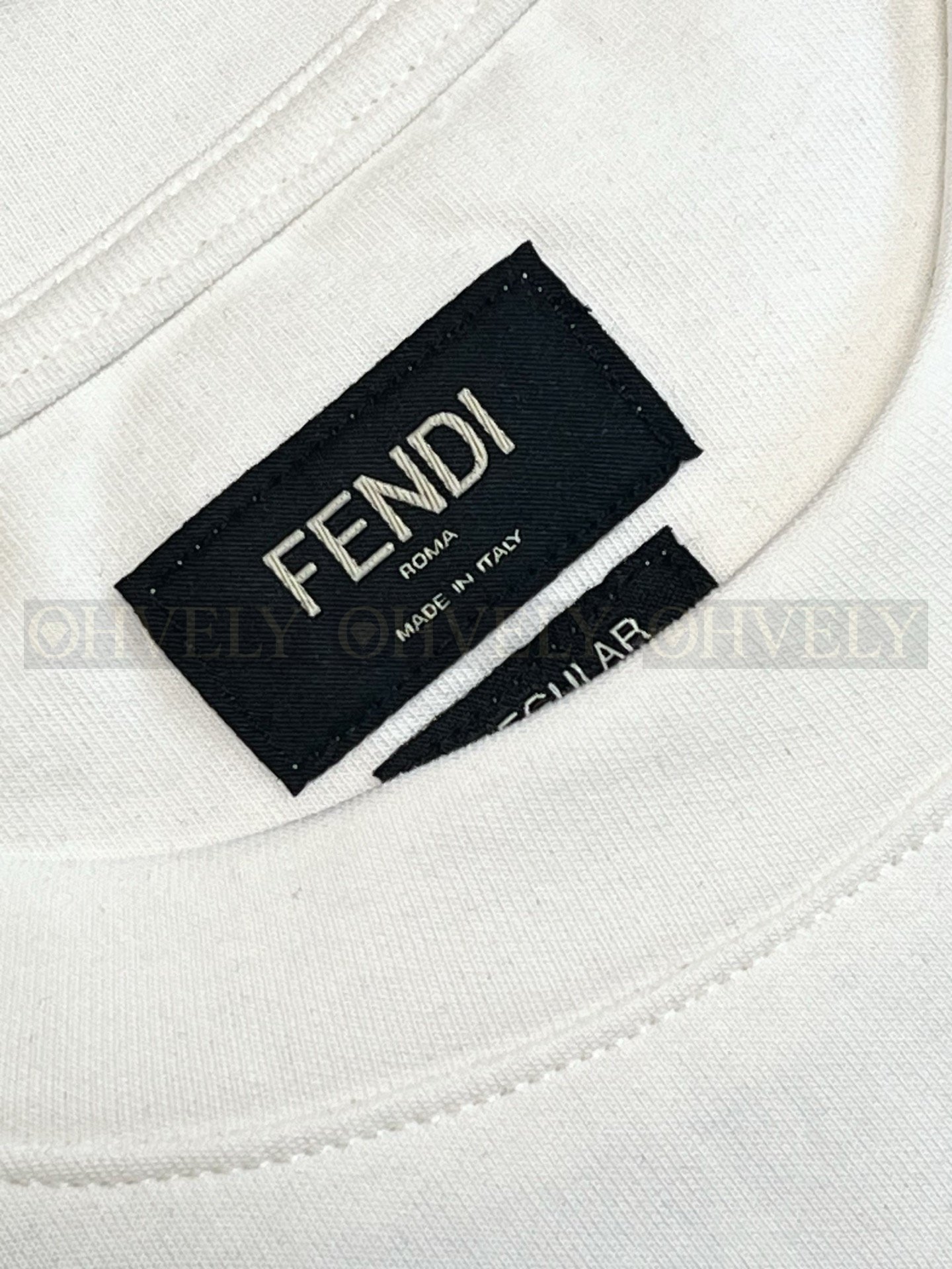 【 ZP버전 】펜디 Fendi 드로스트링 포켓 디테일 코튼 티셔츠 상품 썸네일