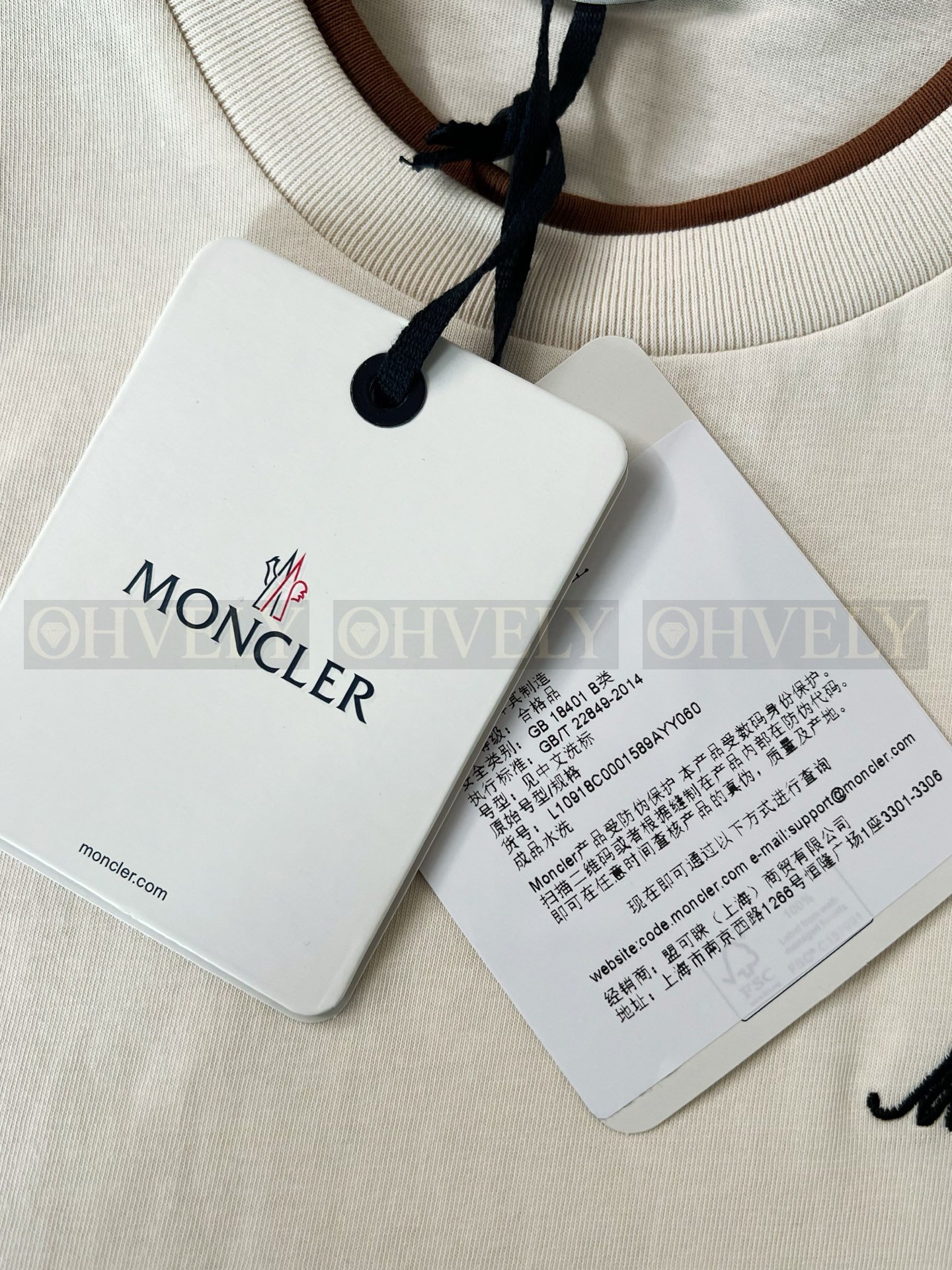 【 ZP버전 】몽클레르 대비 배색 넥 라인 자수 로고 반팔 티셔츠 상품 썸네일