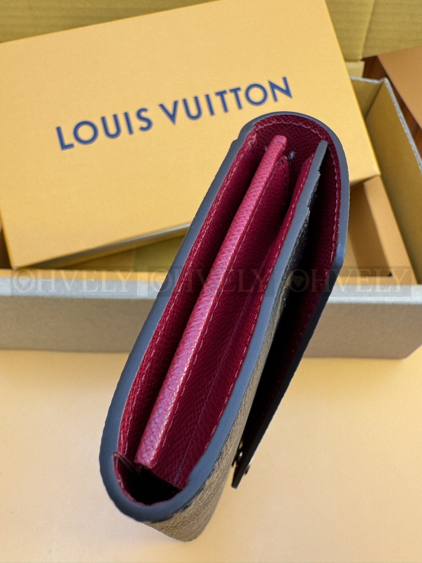 【 ZP 버전 】루이비통 Louis Vuitton 사라 월렛 상품 썸네일