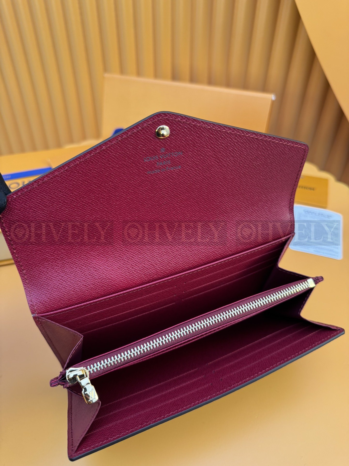 【 ZP 버전 】루이비통 Louis Vuitton 사라 월렛 상품 썸네일