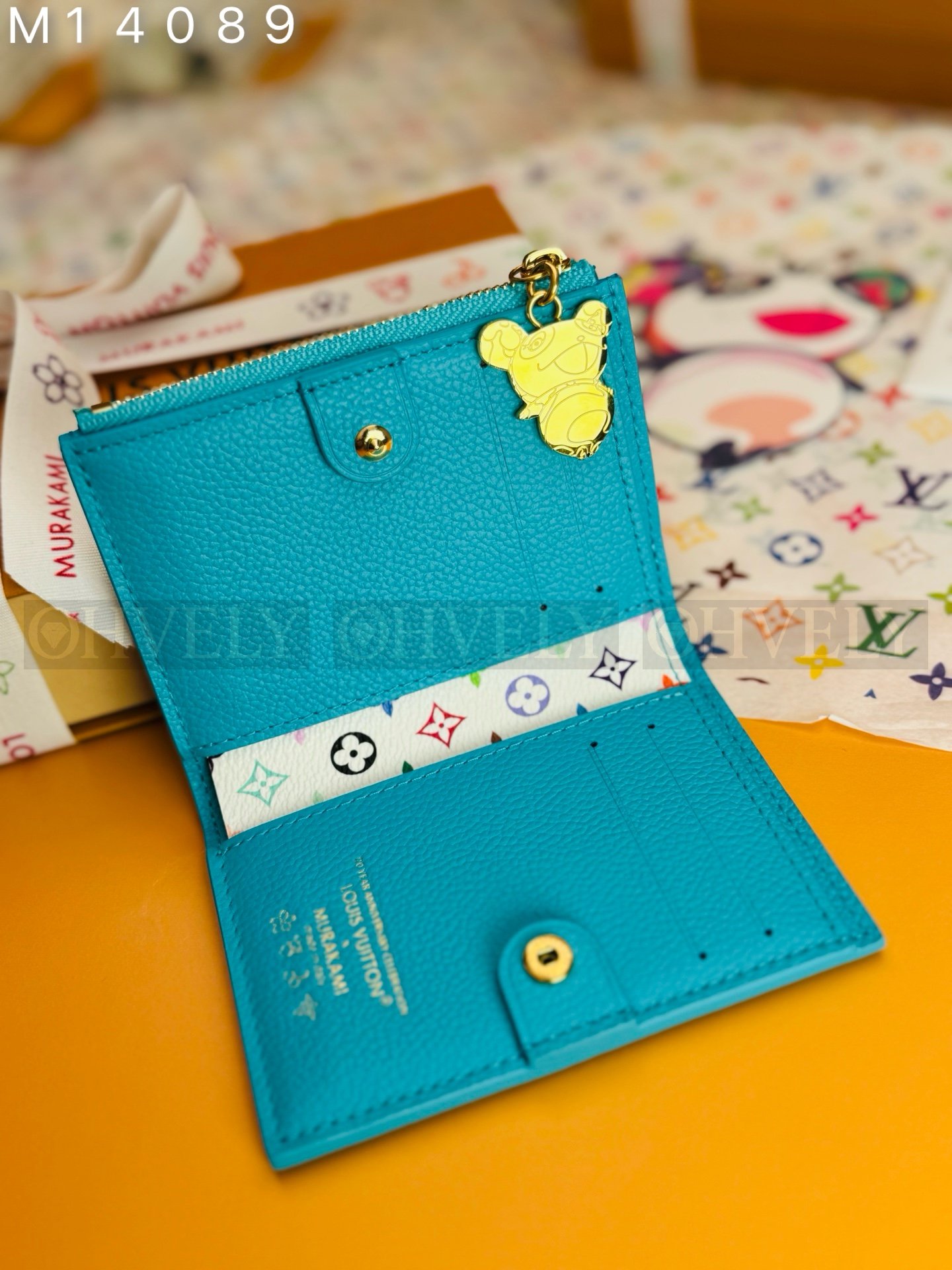 【 ZP 버전 】루이비통 Louis Vuitton x 무라카미 다카시 판다 키 파우치 블루 상품 썸네일