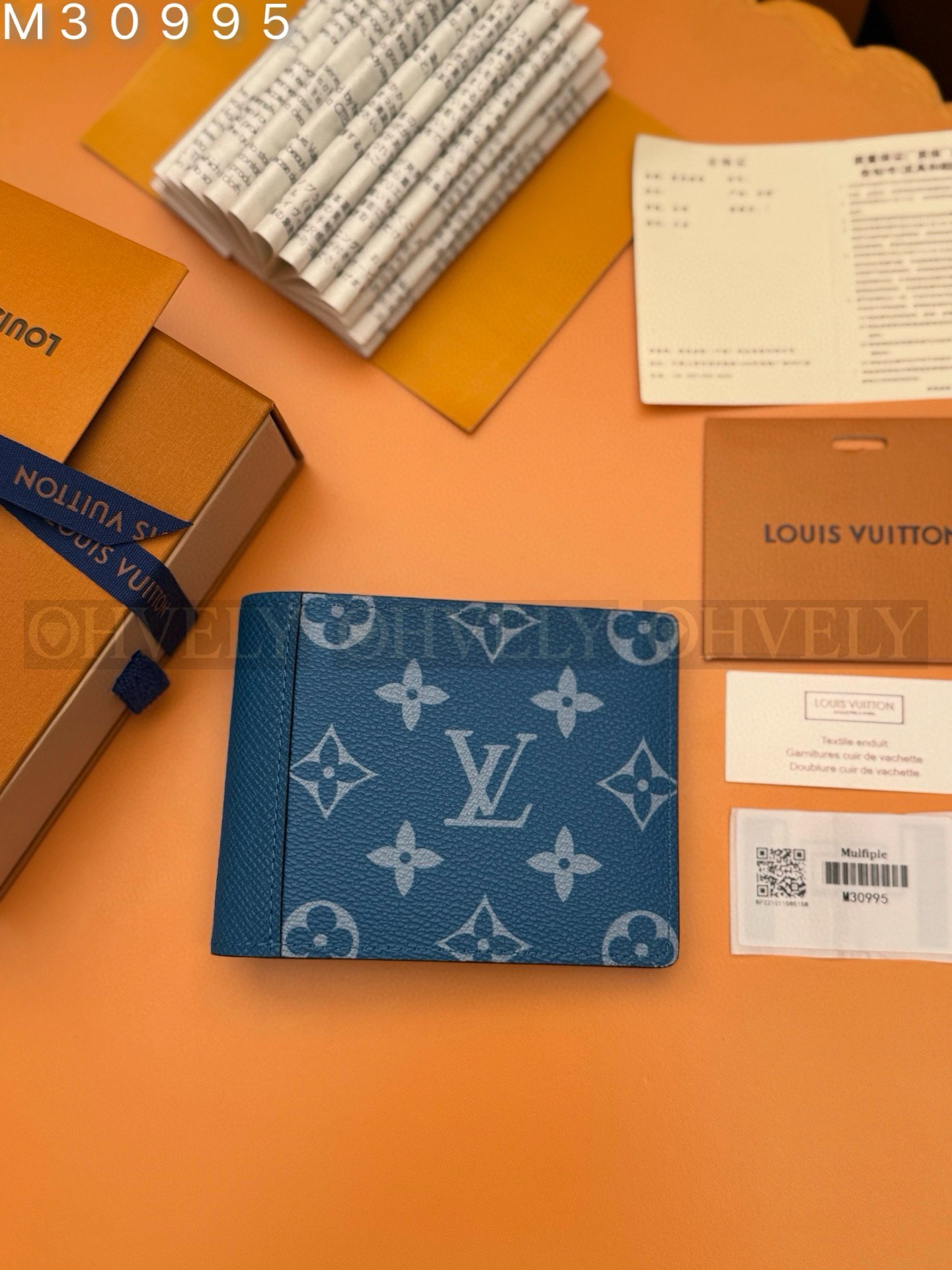 【 ZP 버전 】루이비통 Louis Vuitton 멀티플 월릿 모노그램 타이가 블루 상품 썸네일