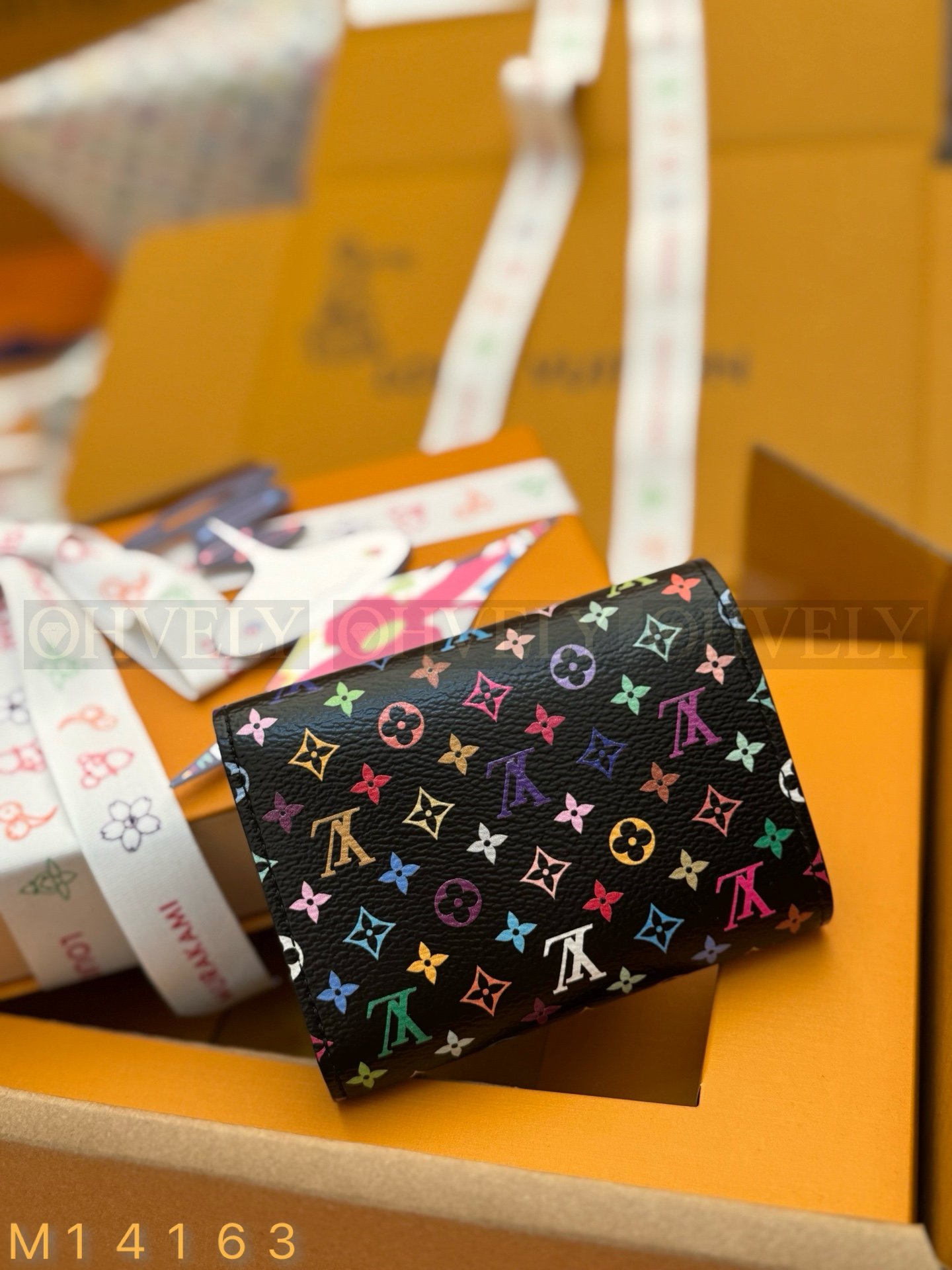 【 ZP 버전 】루이비통 LV x TM 빅토린 월릿 블랙 멀티컬러 상품 썸네일