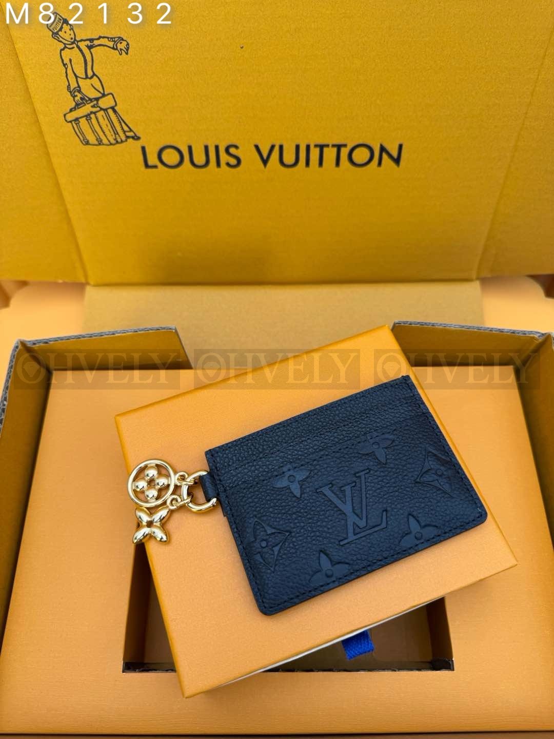 【 ZP 버전 】 루이비통 모노그램 앙프렝뜨 LV 참 카드 홀더 블랙 상품 썸네일