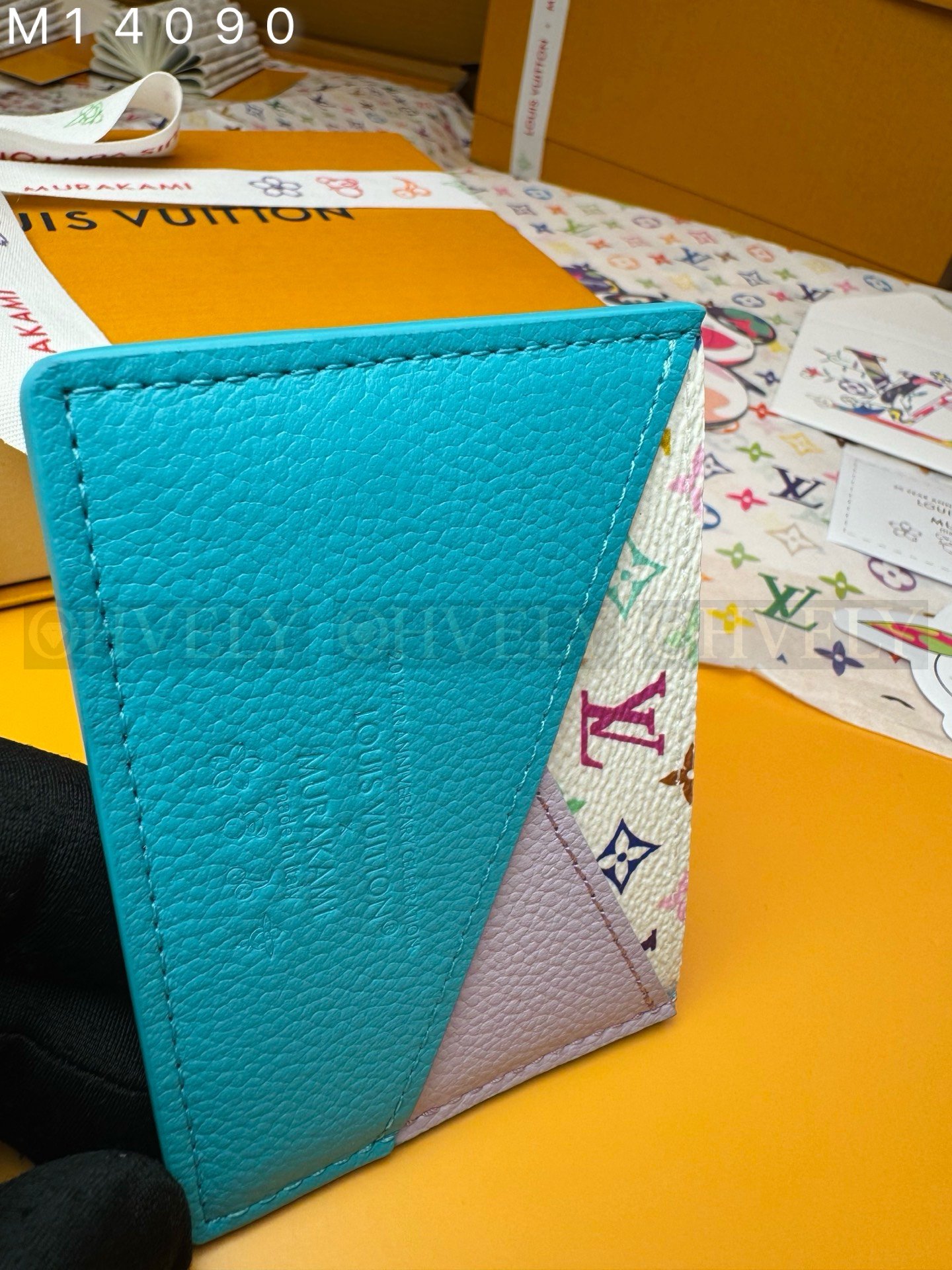 【 ZP 버전 】 루이비통 x 무라카미 타카시 크리스 크로스 카드 홀더 멀티컬러 상품 썸네일