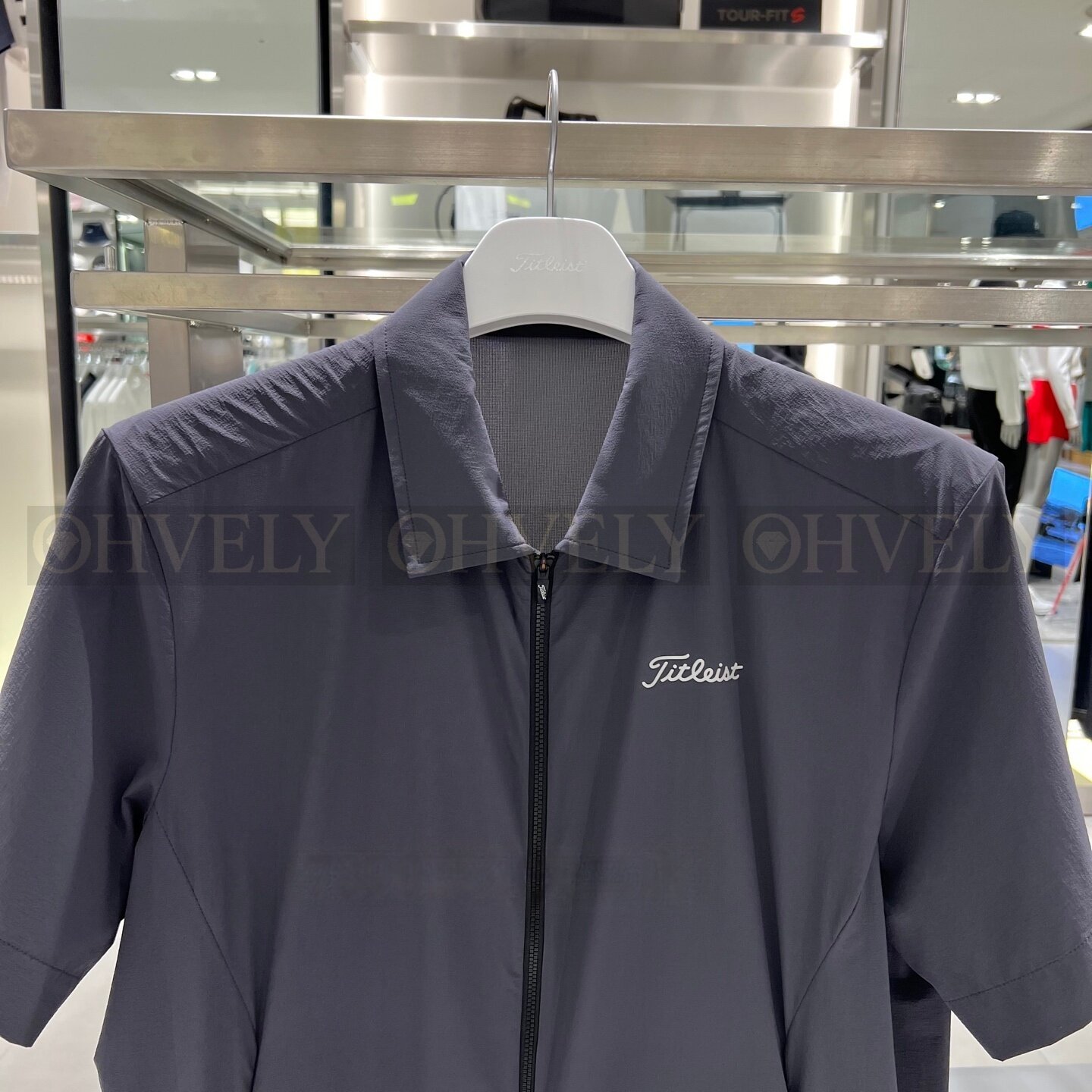 Titleist 타이틀리스트 남성 등판 백 로고 반소매 셔츠형 바람막이 자켓 (차콜, 블랙) 상품 썸네일