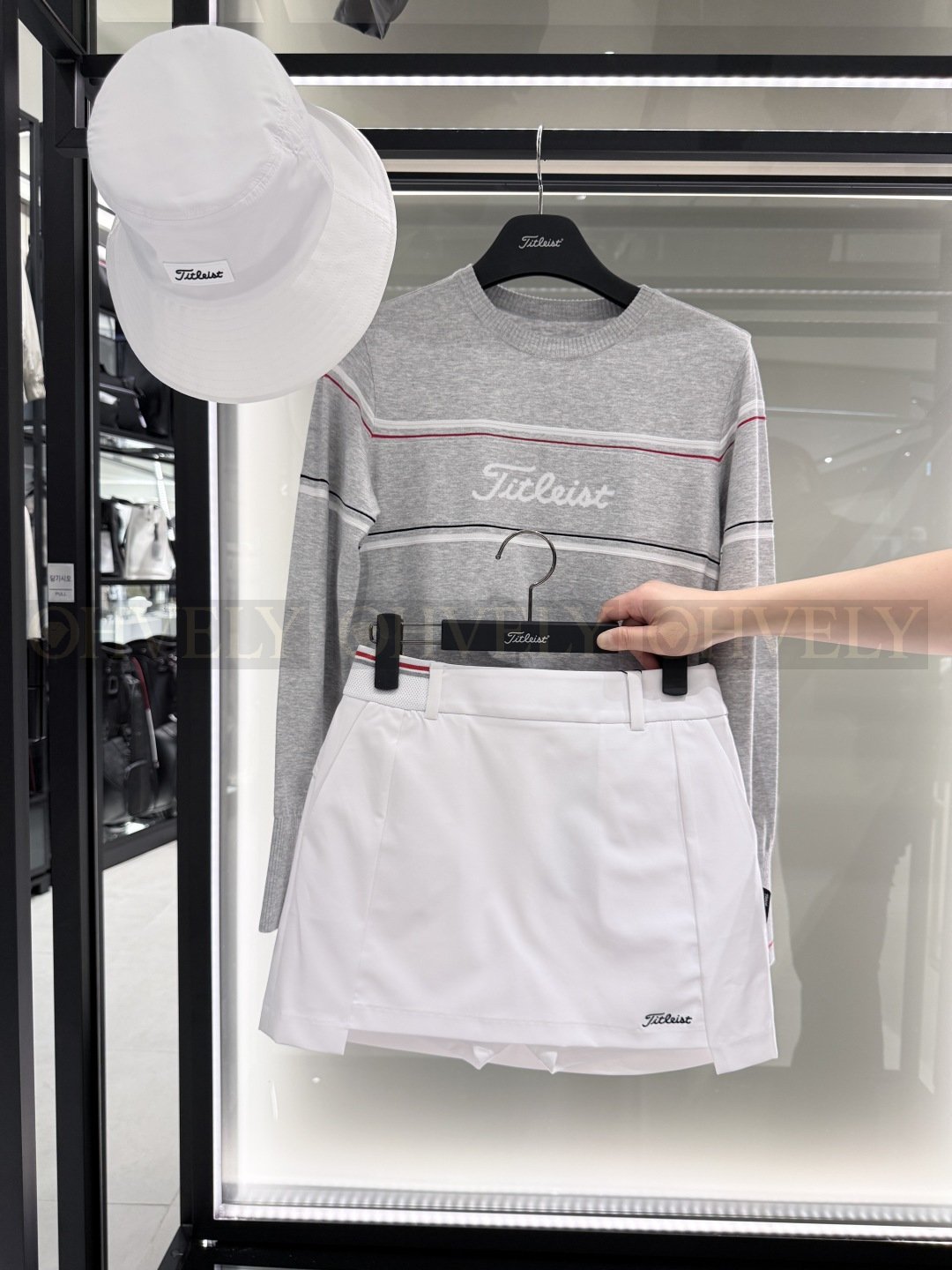 Titleist 타이틀리스트 여성 백 포켓 라인 배색 큐롯 스커트 (블랙, 화이트) 상품 썸네일
