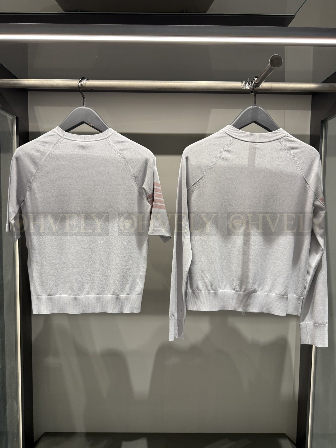 Amazing Crecre 어메이징크리 여성 소매 라인 배색 풀집업 골프 니트 가디건 (화이트/블랙) 상품 썸네일