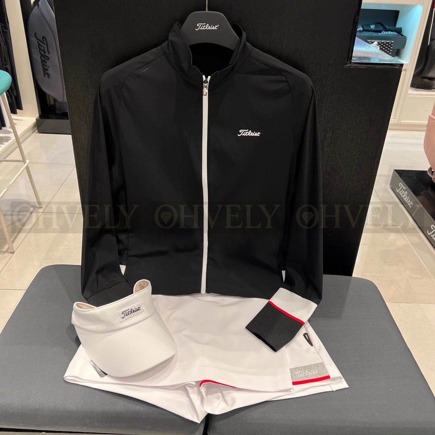 Titleist 타이틀리스트 여성 소매 라인 배색 하이넥 풀집업 바람막이 자켓 (화이트/블랙) 상품 썸네일