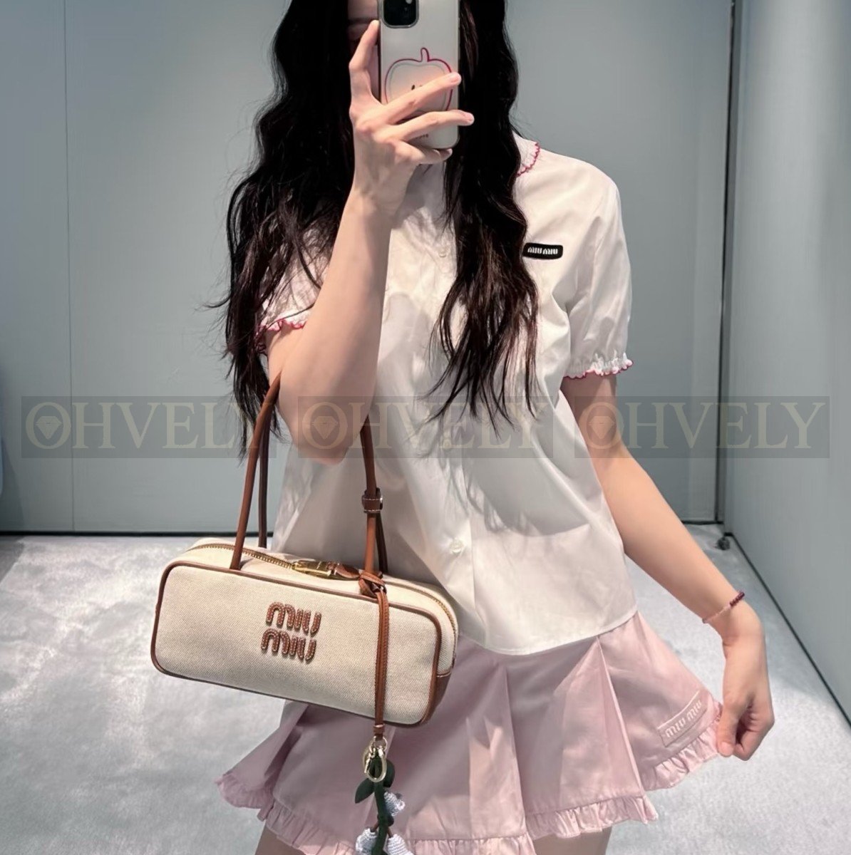 【 ZP버전 】미우미우 피터팬 칼라 레드 트림 반소매 셔츠