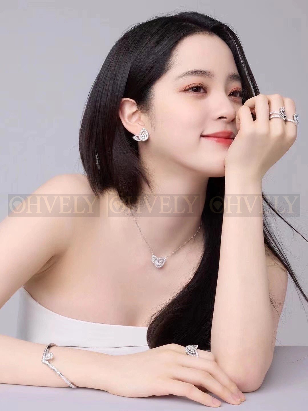 【 ZP버전 】CM 쇼메 조세핀 롱드 데그레뜨 펜던트 네크리스 상품 썸네일
