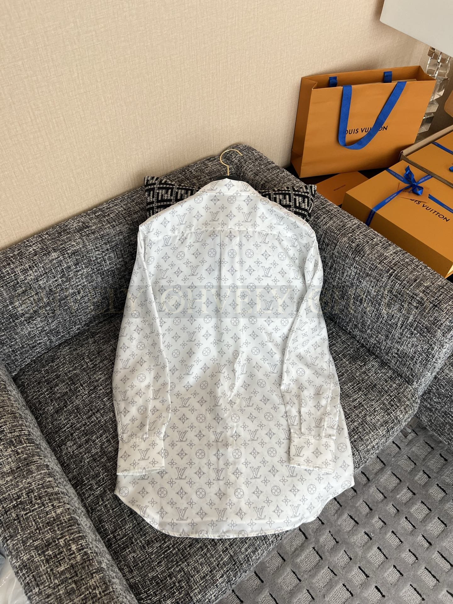 【 ZP버전 】LV 프리폴 신상 자카드 모노그램 실크 셔츠 상품 썸네일