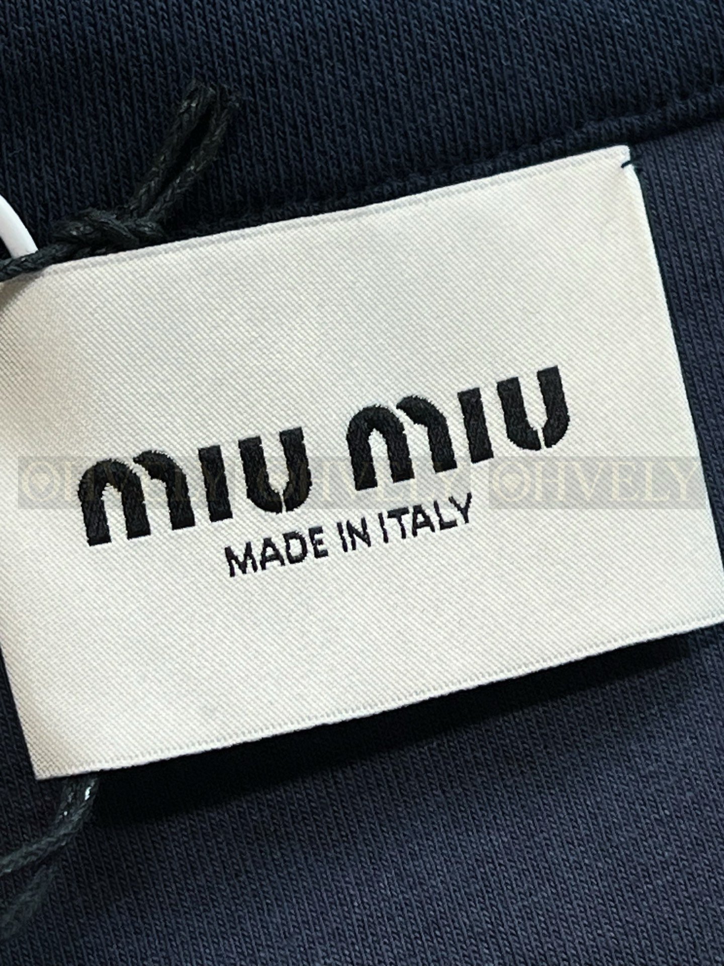 【 ZP버전 】MIU 스몰 자수 로고 집업 재킷 상품 썸네일