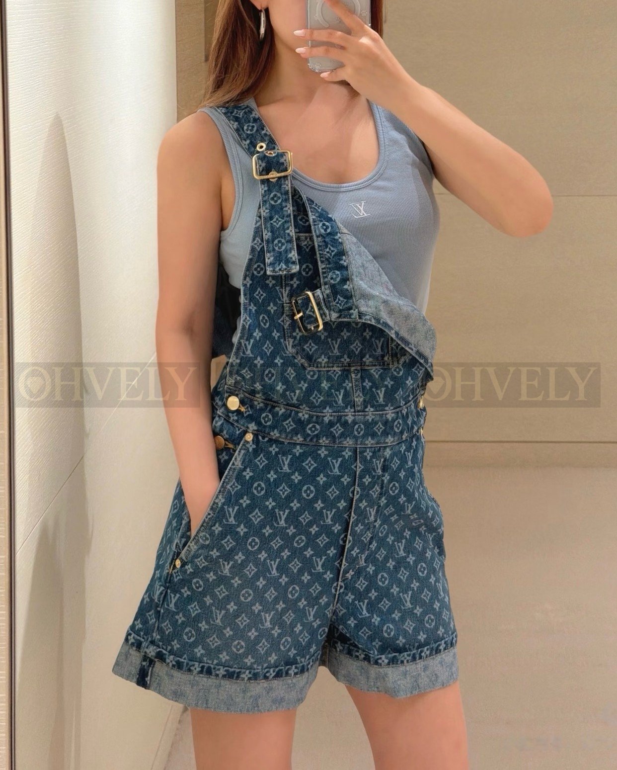 【 ZP버전 】LV 모노그램 패턴 데님 멜빵 반바지