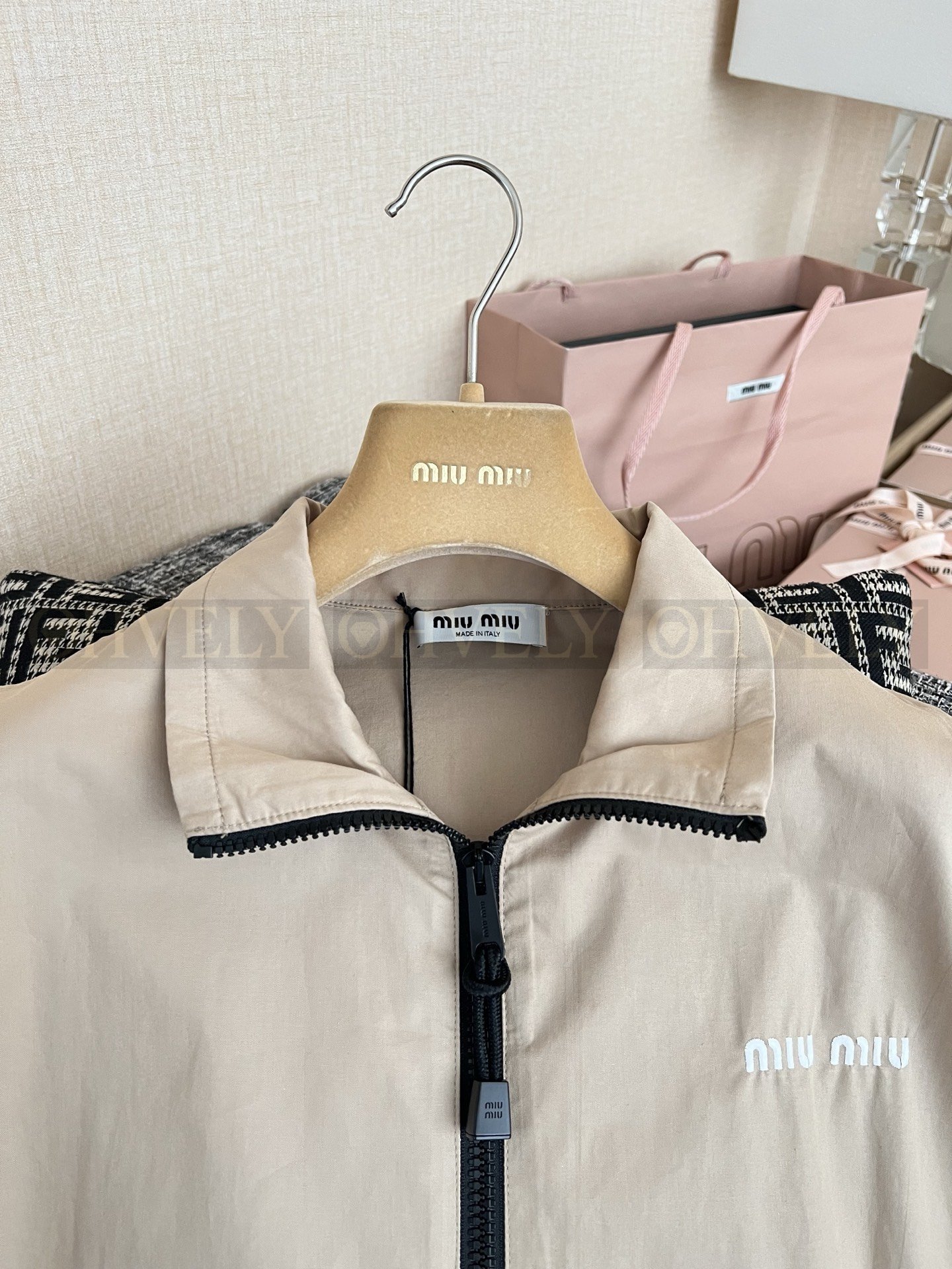 【 ZP버전 】MIU 카키 캐주얼 바람막이 자켓 상품 썸네일