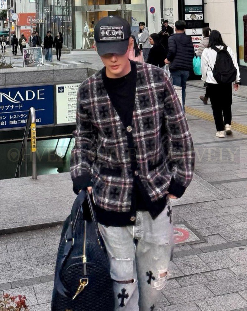 【 ZP버전 】크롬하츠 체크 크로스 니트 가디건