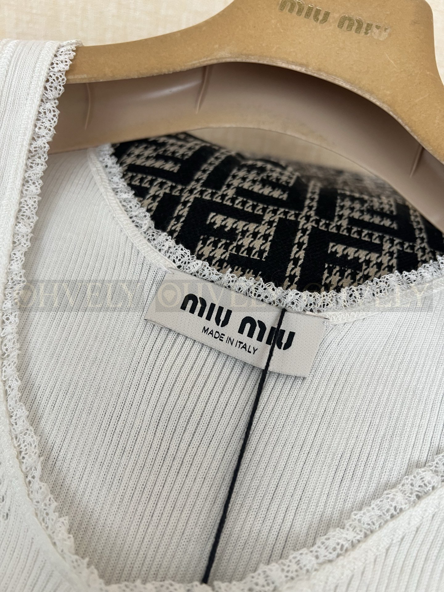 【 ZP버전 】MIU 펀칭 다이아 니트 조끼 베스트 탑 상품 썸네일