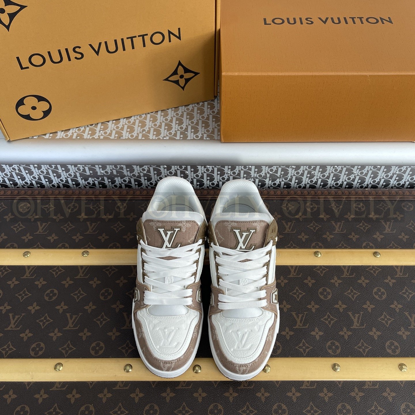 【 ZP버전 】 LV 트레이너 스니커즈 (브라운)