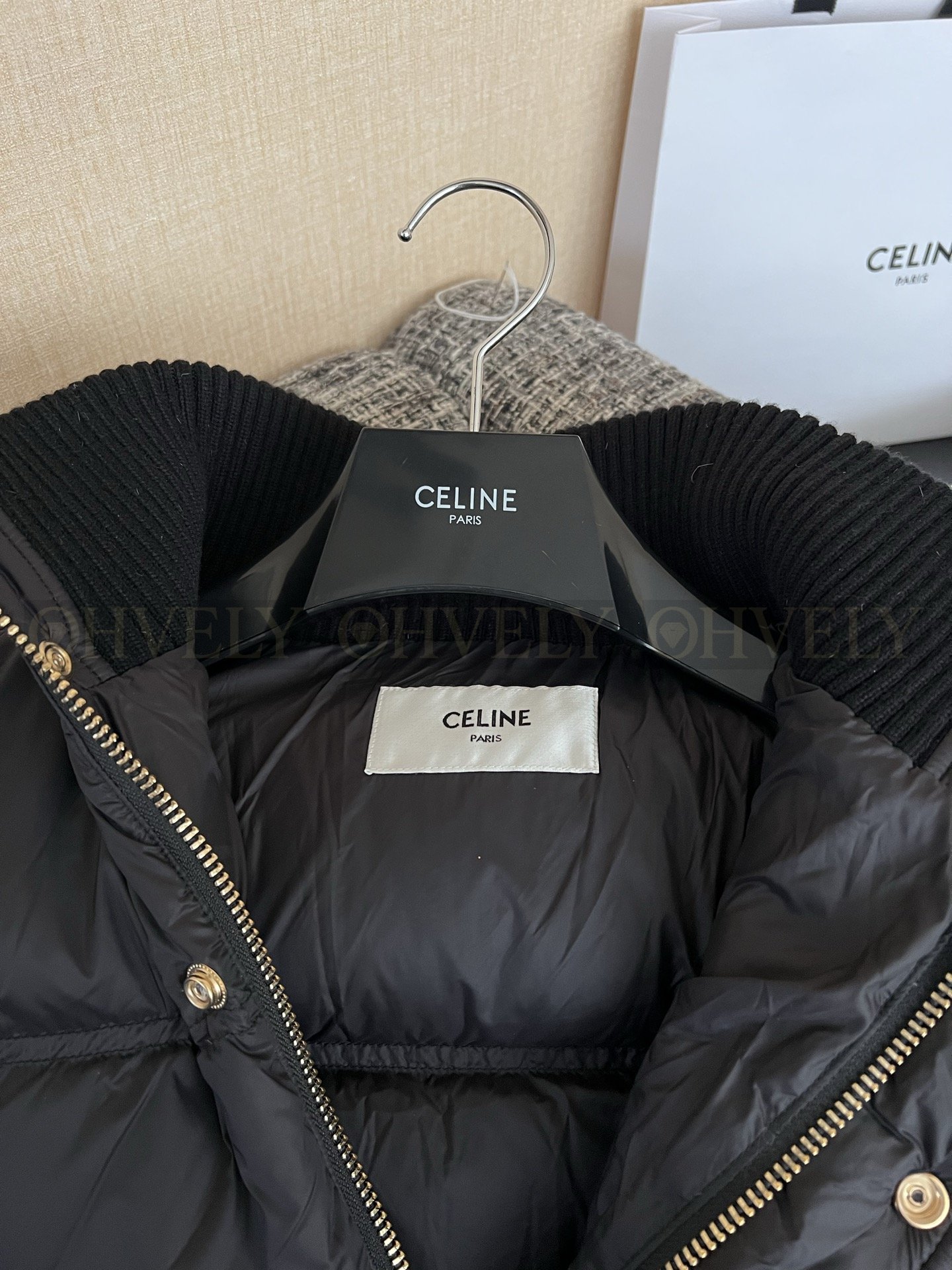 【 ZP버전 】CEL 블랙 하이넥 다운 점퍼 상품 썸네일