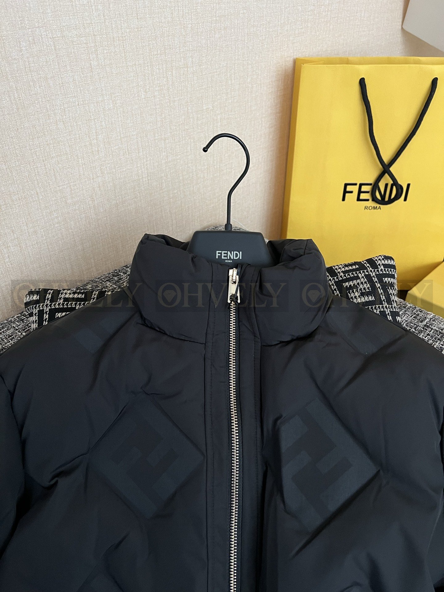 【 ZP버전 】FD 하이넥 지퍼 자카드 패딩 점퍼 상품 썸네일